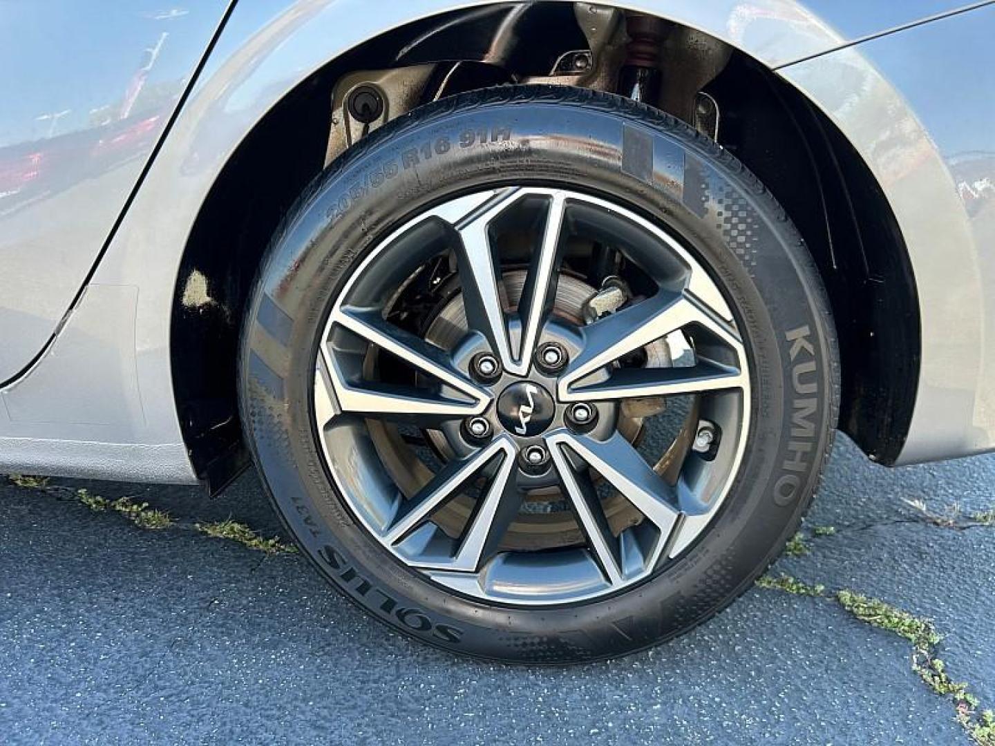 2023 GRAY Kia Forte (3KPF24ADXPE) with an 4-Cyl 2.0 Liter engine, Automatic IVT transmission, located at 412 Auto Vista Drive, Palmdale, 93551, (661) 945-0620, 34.592636, -118.136681 - Photo#12