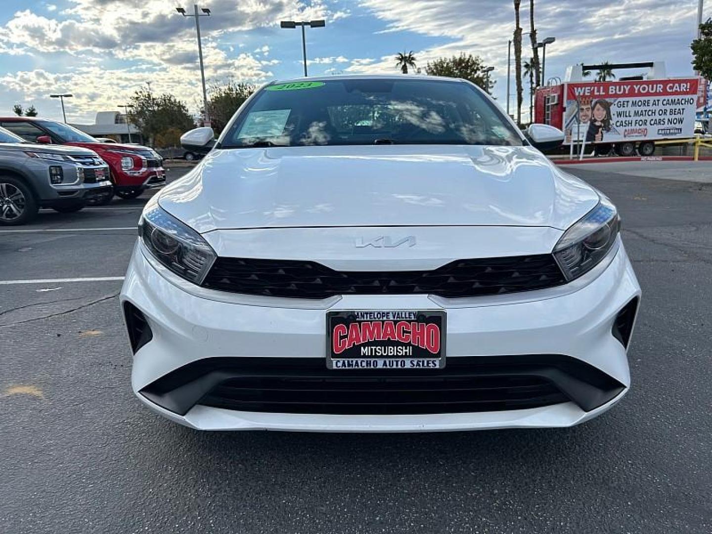 2023 WHITE Kia Forte (3KPF24AD1PE) with an 4-Cyl 2.0 Liter engine, Automatic IVT transmission, located at 412 Auto Vista Drive, Palmdale, 93551, (661) 945-0620, 34.592636, -118.136681 - Photo#1