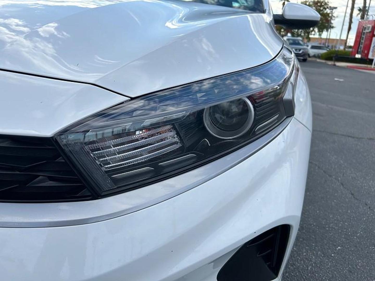 2023 WHITE Kia Forte (3KPF24AD1PE) with an 4-Cyl 2.0 Liter engine, Automatic IVT transmission, located at 412 Auto Vista Drive, Palmdale, 93551, (661) 945-0620, 34.592636, -118.136681 - Photo#13