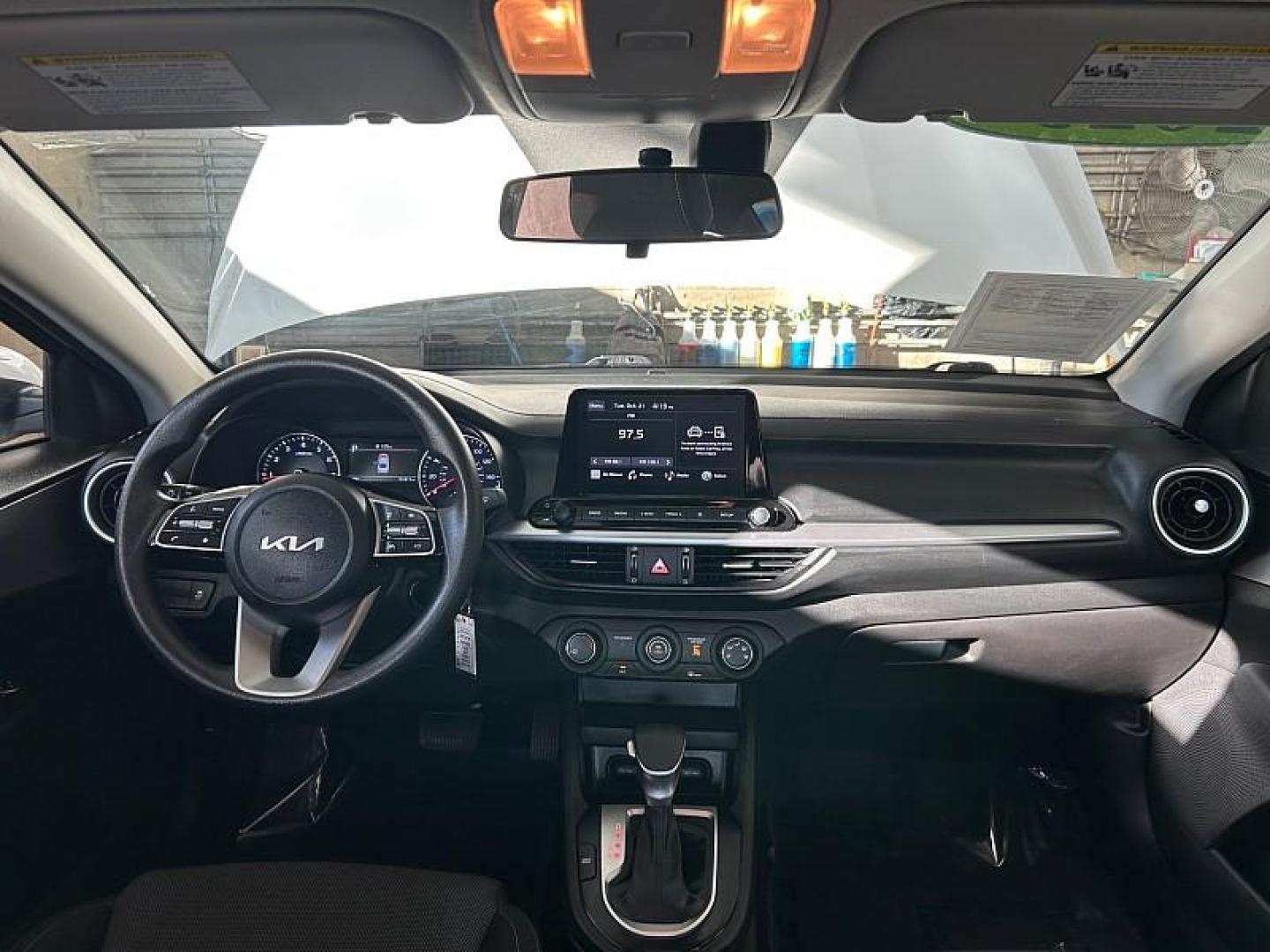 2023 WHITE Kia Forte (3KPF24AD1PE) with an 4-Cyl 2.0 Liter engine, Automatic IVT transmission, located at 412 Auto Vista Drive, Palmdale, 93551, (661) 945-0620, 34.592636, -118.136681 - Photo#22