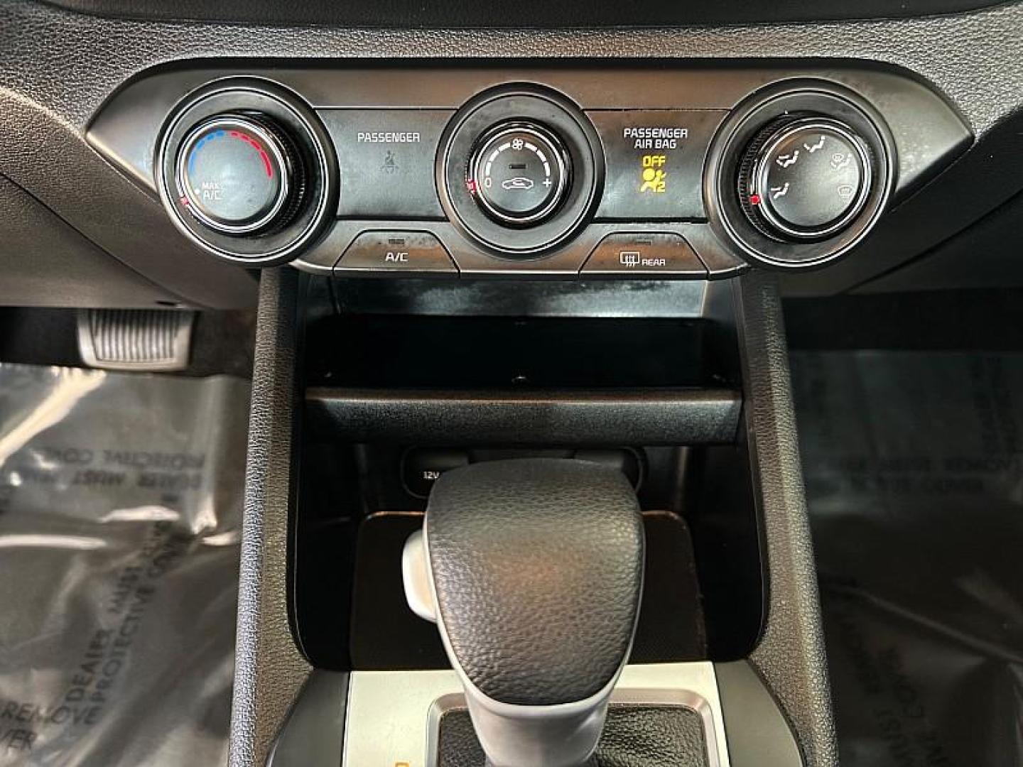 2023 WHITE Kia Forte (3KPF24AD6PE) with an 4-Cyl 2.0 Liter engine, Automatic IVT transmission, located at 412 Auto Vista Drive, Palmdale, 93551, (661) 945-0620, 34.592636, -118.136681 - Photo#11