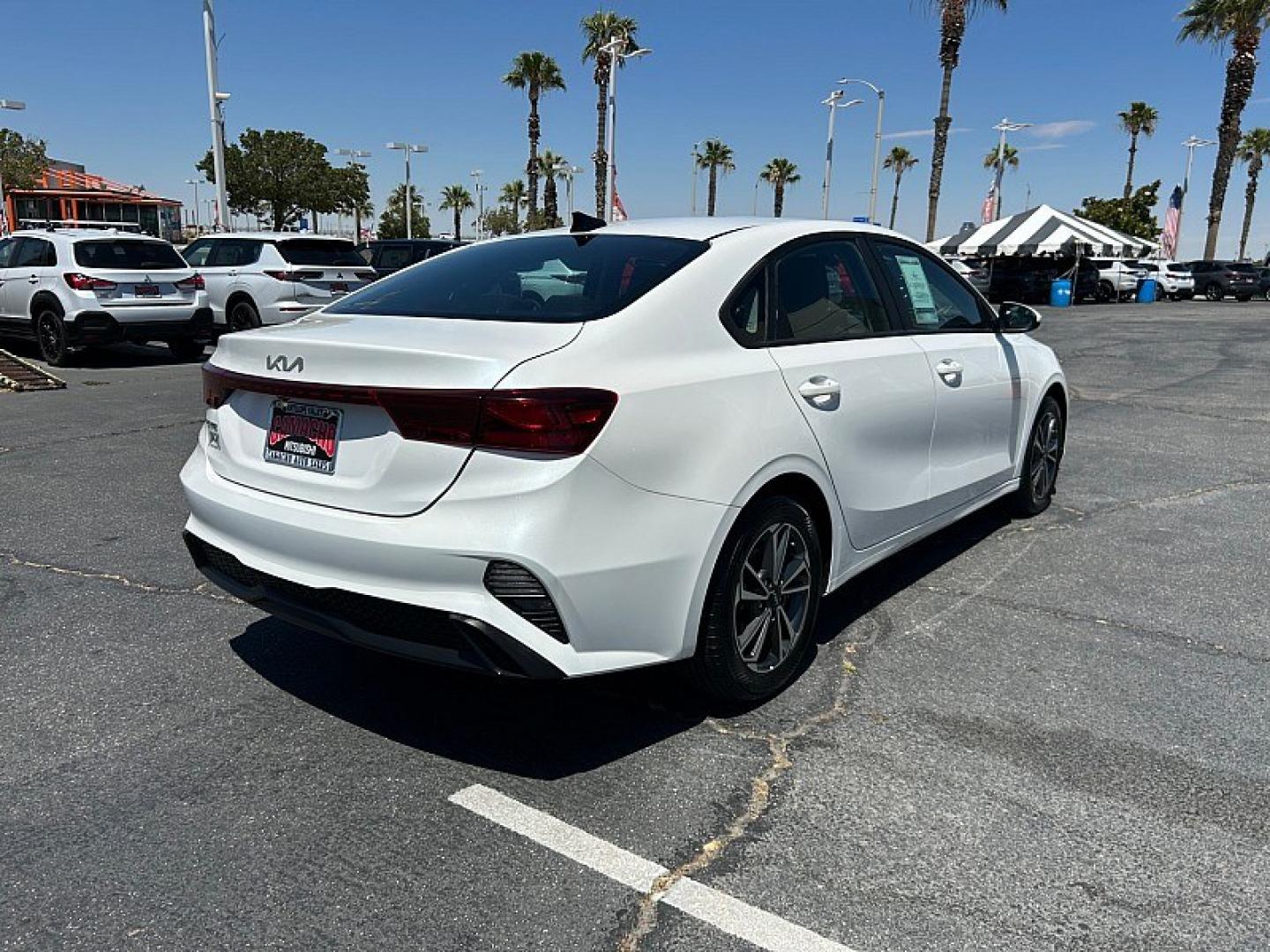2023 White Kia Forte (3KPF24AD2PE) with an 4-Cyl 2.0 Liter engine, Automatic IVT transmission, located at 412 Auto Vista Drive, Palmdale, 93551, (661) 945-0620, 34.592636, -118.136681- Photo#4