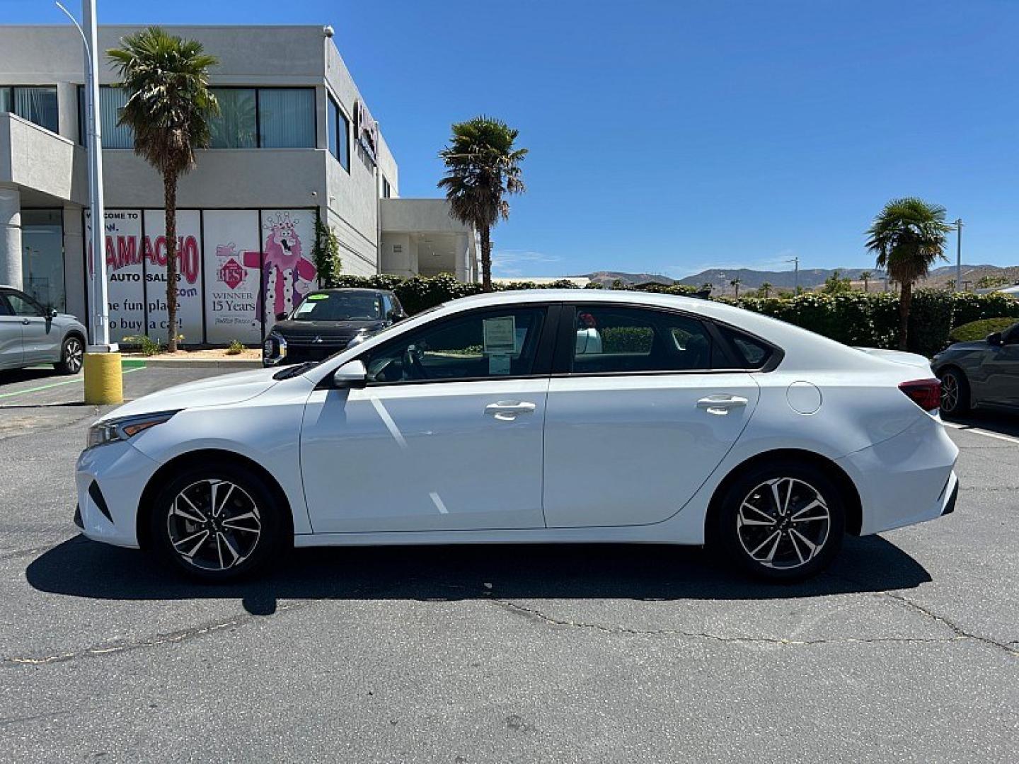 2023 White Kia Forte (3KPF24AD2PE) with an 4-Cyl 2.0 Liter engine, Automatic IVT transmission, located at 412 Auto Vista Drive, Palmdale, 93551, (661) 945-0620, 34.592636, -118.136681- Photo#7