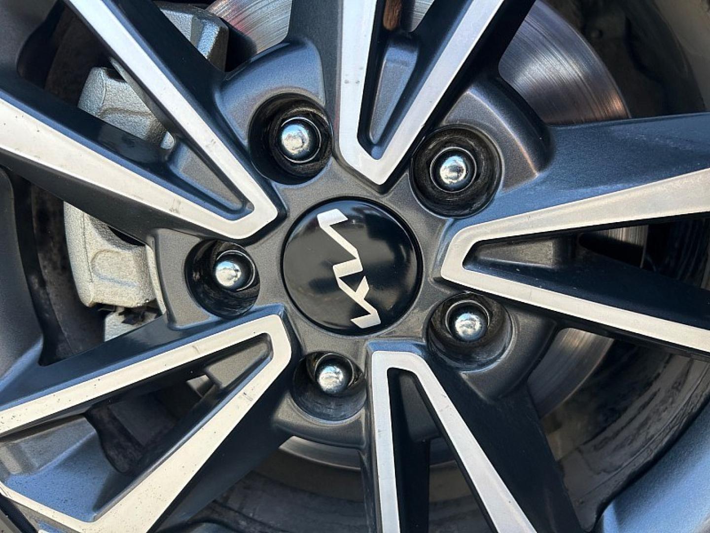 2023 White Kia Forte (3KPF24AD2PE) with an 4-Cyl 2.0 Liter engine, Automatic IVT transmission, located at 412 Auto Vista Drive, Palmdale, 93551, (661) 945-0620, 34.592636, -118.136681- Photo#11