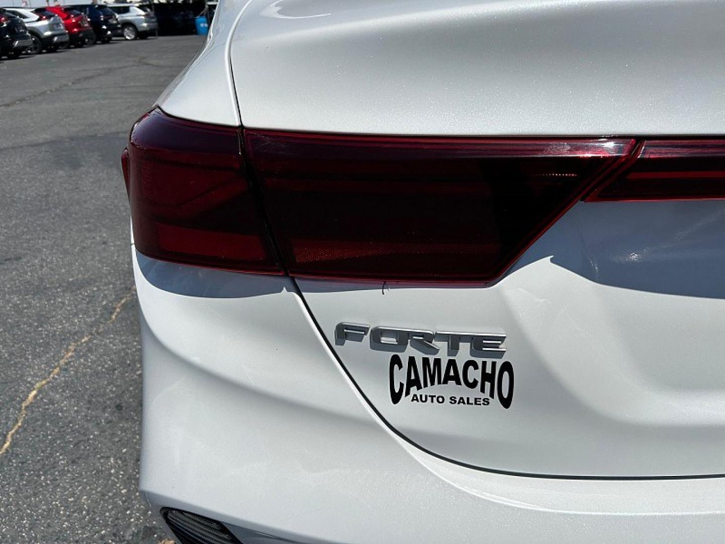 2023 White Kia Forte (3KPF24AD2PE) with an 4-Cyl 2.0 Liter engine, Automatic IVT transmission, located at 412 Auto Vista Drive, Palmdale, 93551, (661) 945-0620, 34.592636, -118.136681- Photo#15