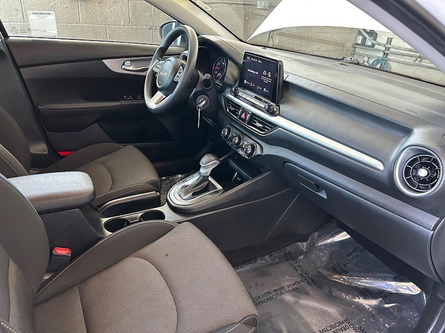 2023 White Kia Forte (3KPF24AD2PE) with an 4-Cyl 2.0 Liter engine, Automatic IVT transmission, located at 412 Auto Vista Drive, Palmdale, 93551, (661) 945-0620, 34.592636, -118.136681- Photo#26