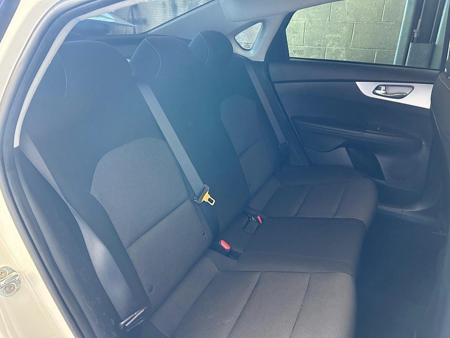 2023 White Kia Forte (3KPF24AD2PE) with an 4-Cyl 2.0 Liter engine, Automatic IVT transmission, located at 412 Auto Vista Drive, Palmdale, 93551, (661) 945-0620, 34.592636, -118.136681- Photo#27