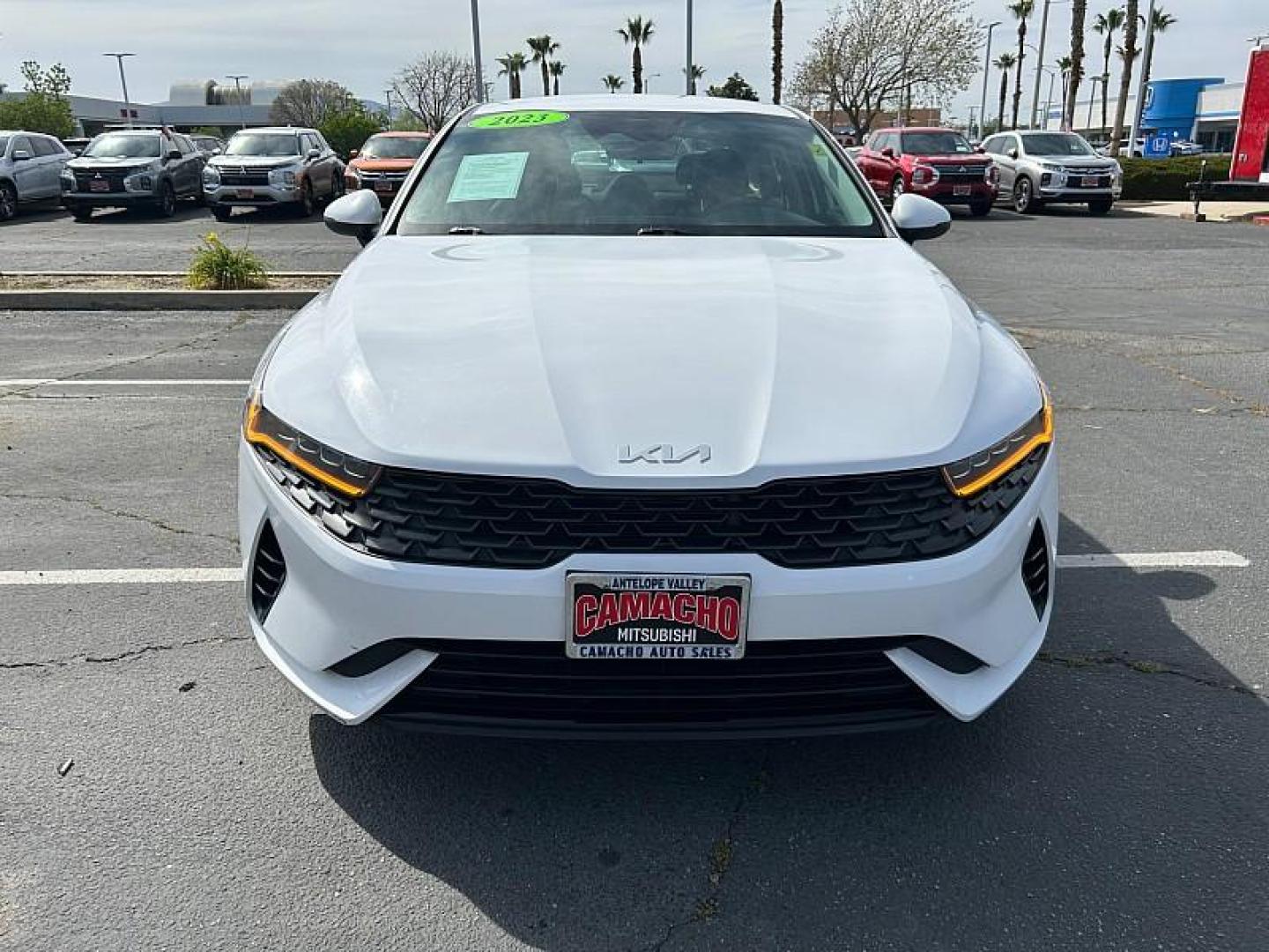 2023 WHITE Kia K5 (5XXG14J26PG) with an 4-Cyl Turbo 1.6 Liter engine, Automatic 8-Spd transmission, located at 412 Auto Vista Drive, Palmdale, 93551, (661) 945-0620, 34.592636, -118.136681 - Photo#1