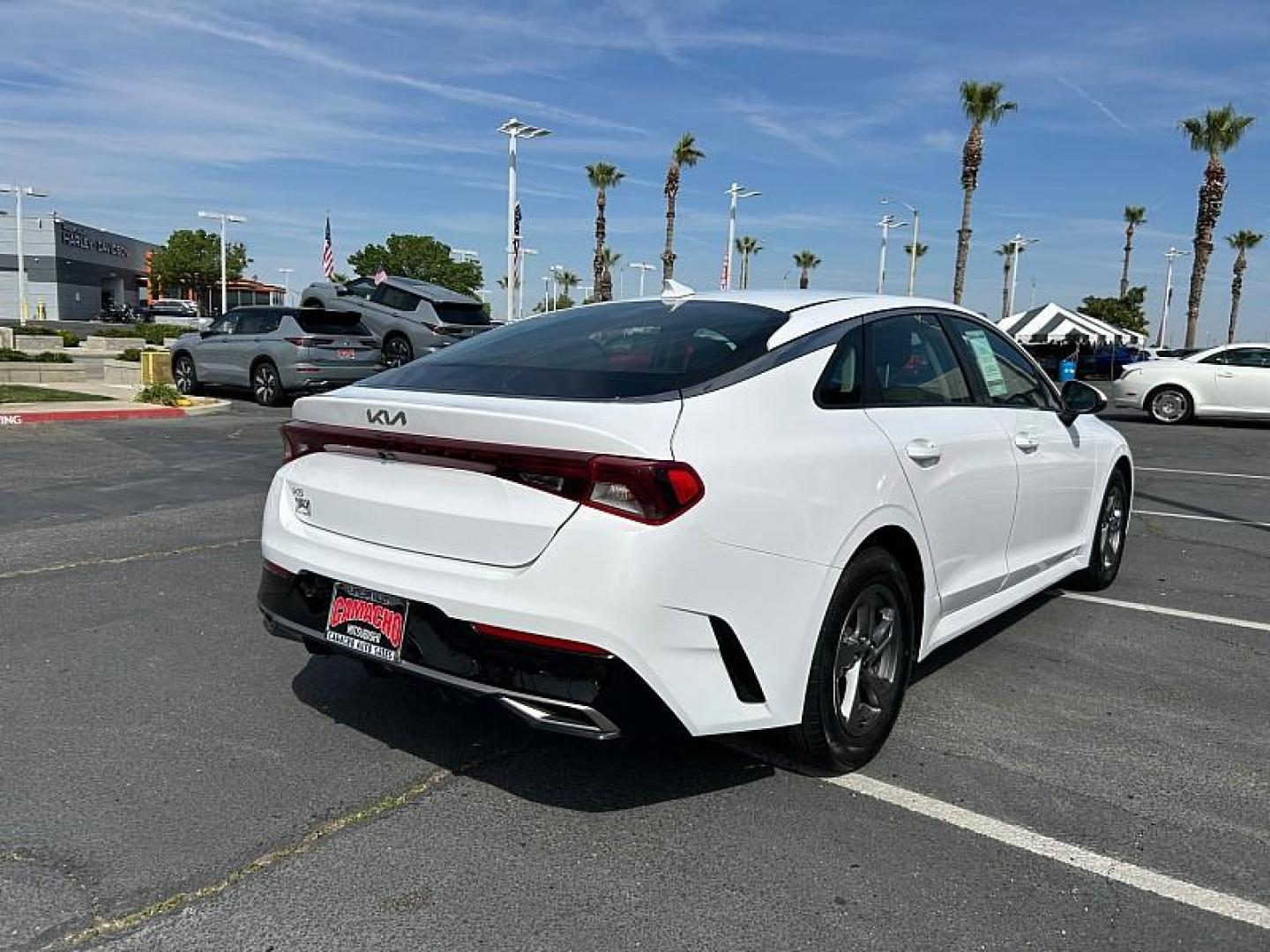 2023 WHITE Kia K5 (5XXG14J26PG) with an 4-Cyl Turbo 1.6 Liter engine, Automatic 8-Spd transmission, located at 412 Auto Vista Drive, Palmdale, 93551, (661) 945-0620, 34.592636, -118.136681 - Photo#2
