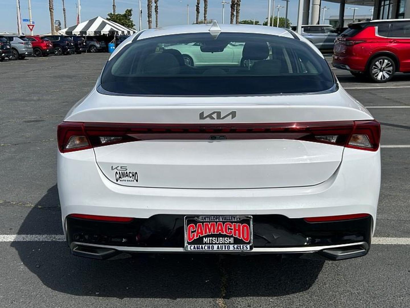 2023 WHITE Kia K5 (5XXG14J26PG) with an 4-Cyl Turbo 1.6 Liter engine, Automatic 8-Spd transmission, located at 412 Auto Vista Drive, Palmdale, 93551, (661) 945-0620, 34.592636, -118.136681 - Photo#3