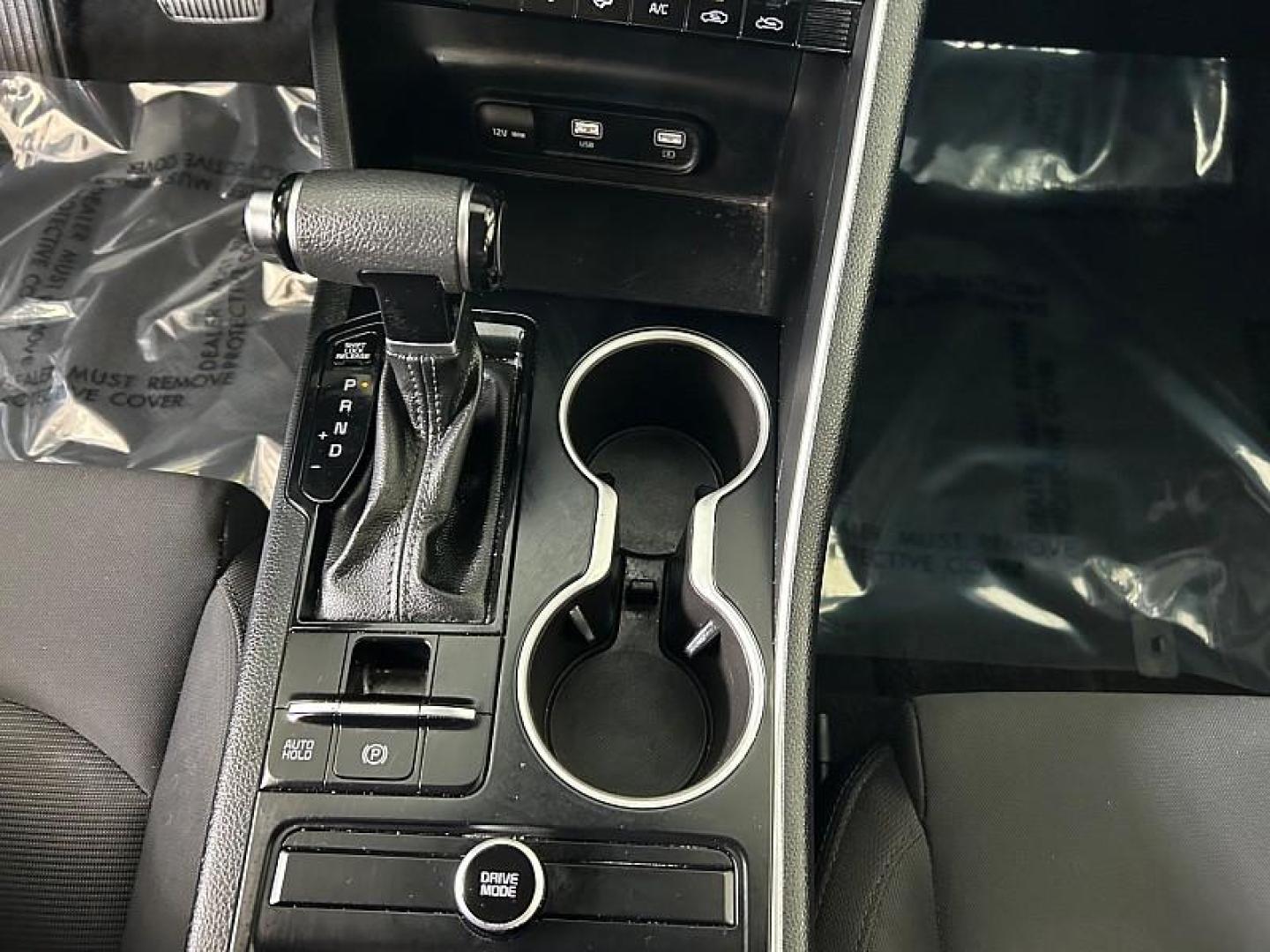 2023 WHITE Kia K5 (5XXG14J26PG) with an 4-Cyl Turbo 1.6 Liter engine, Automatic 8-Spd transmission, located at 412 Auto Vista Drive, Palmdale, 93551, (661) 945-0620, 34.592636, -118.136681 - Photo#21