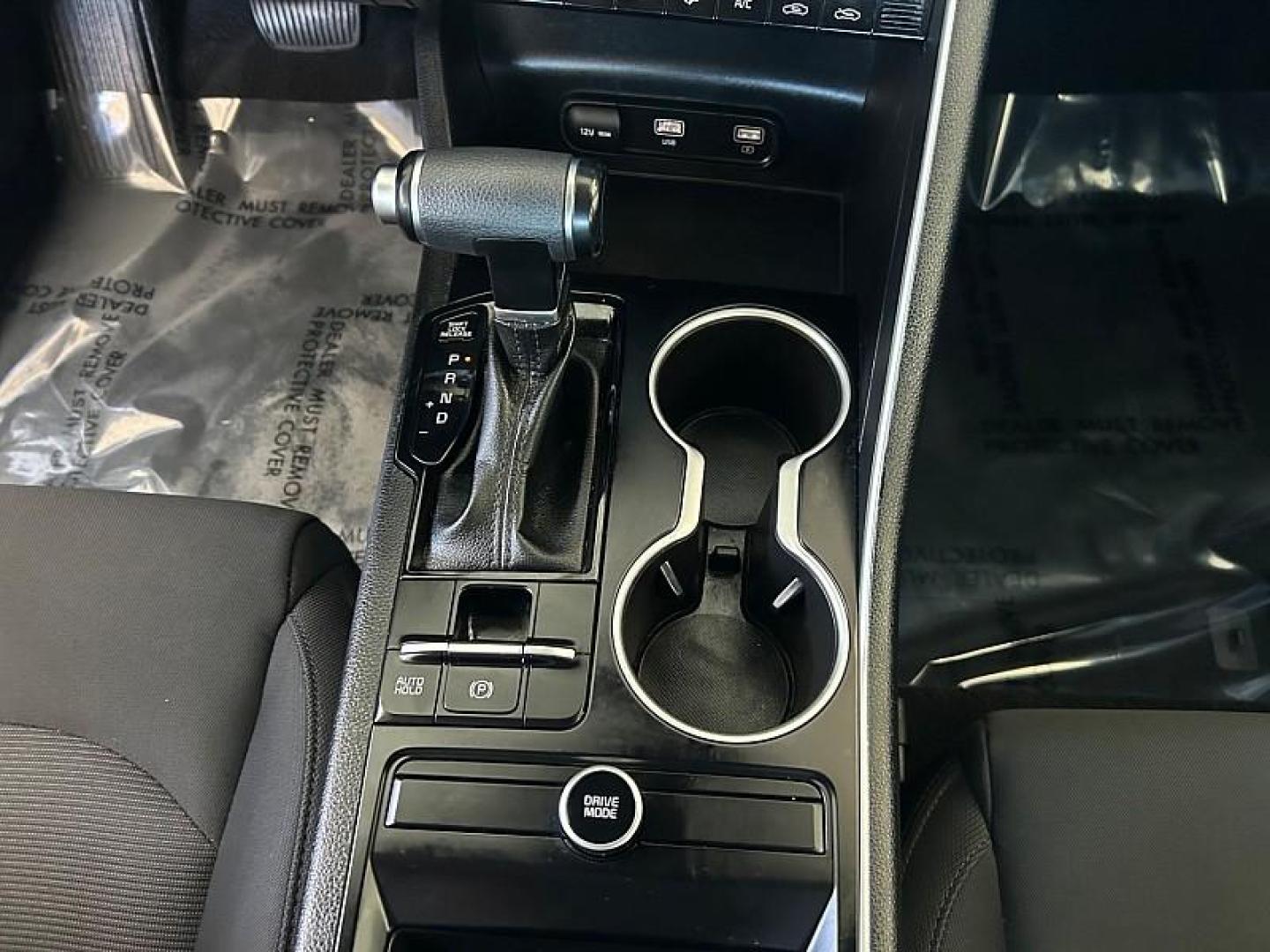 2023 WHITE Kia K5 (5XXG14J23PG) with an 4-Cyl Turbo 1.6 Liter engine, Automatic 8-Spd transmission, located at 412 Auto Vista Drive, Palmdale, 93551, (661) 945-0620, 34.592636, -118.136681 - Photo#18