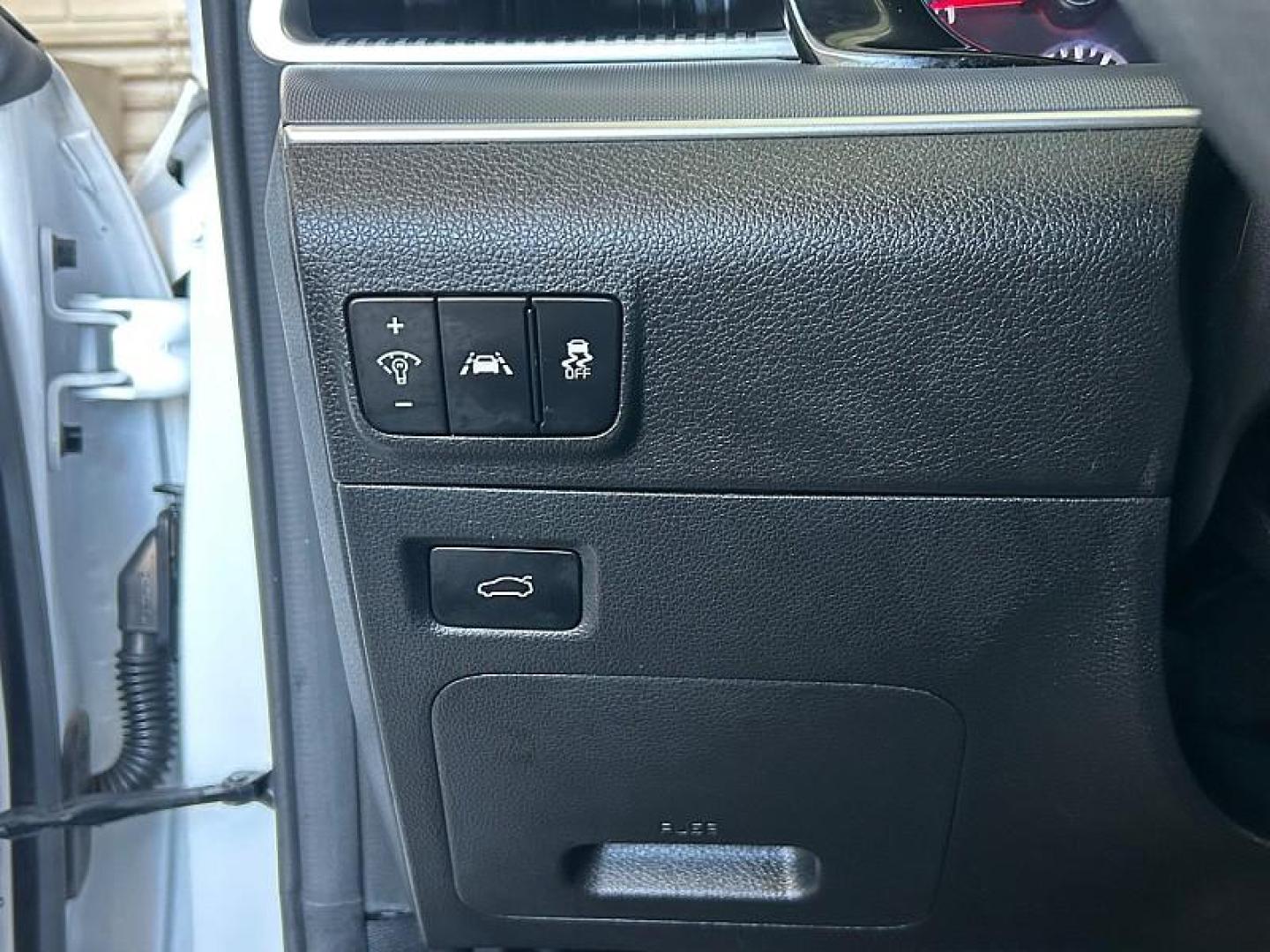 2023 WHITE Kia K5 (5XXG14J23PG) with an 4-Cyl Turbo 1.6 Liter engine, Automatic 8-Spd transmission, located at 412 Auto Vista Drive, Palmdale, 93551, (661) 945-0620, 34.592636, -118.136681 - Photo#27