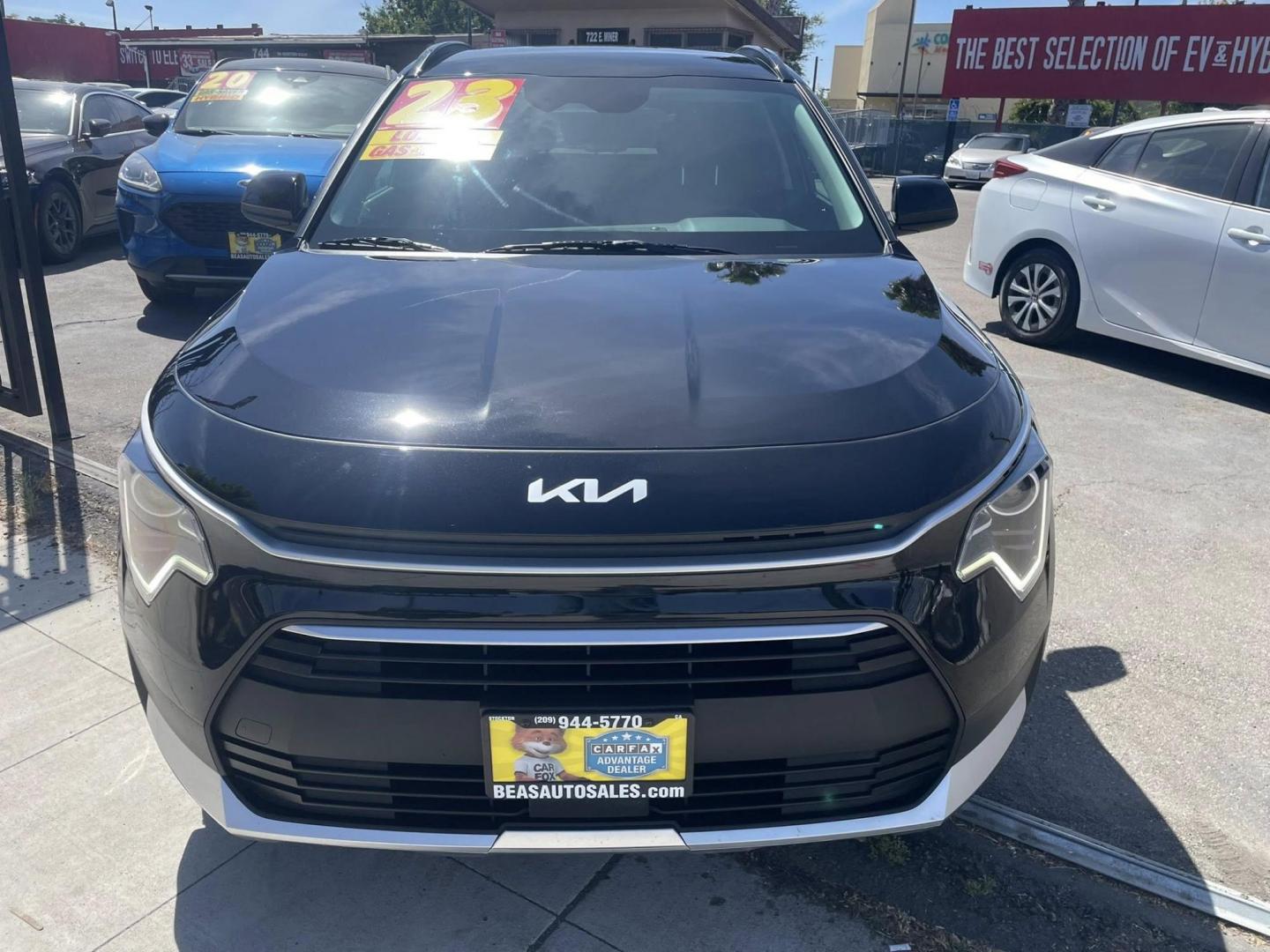 2023 Kia Niro EX (KNDCS3LF9P5) with an 1.6L L4 DOHC 16V HYBRID engine, 6A transmission, located at 744 E Miner Ave, Stockton, CA, 95202, (209) 944-5770, 37.956863, -121.282082 - PLUS TAXES AND FEES NO CHARGER AVAILABLE - Photo#2
