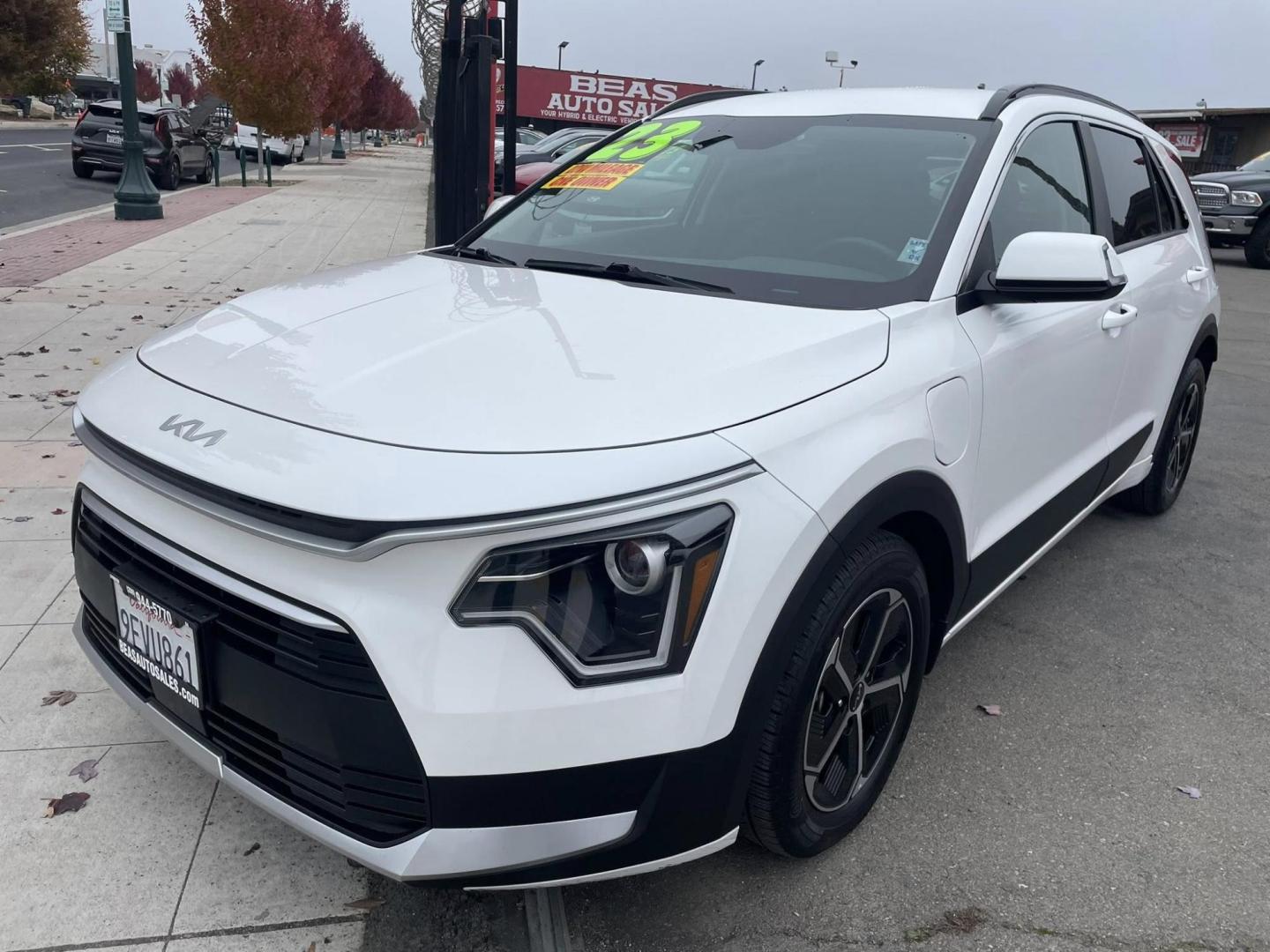 2023 Kia Niro EX (KNDCS3LF9P5) with an 1.6L L4 DOHC 16V HYBRID engine, 6A transmission, located at 744 E Miner Ave, Stockton, CA, 95202, (209) 944-5770, 37.956863, -121.282082 - PLUS TAXES AND FEES - Photo#3