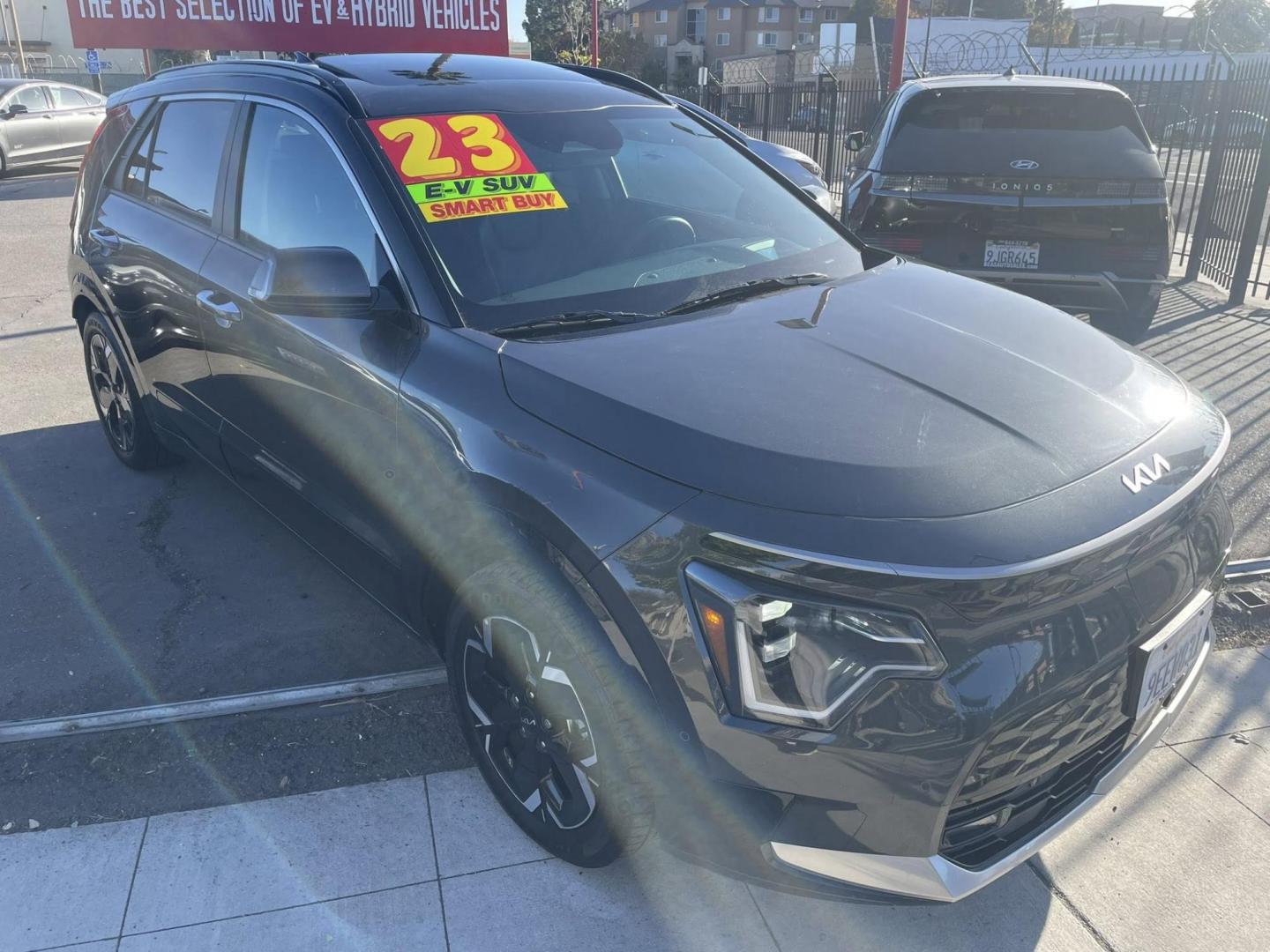 2023 Kia Niro EV Wave (KNDCT3L13P5) , 6A transmission, located at 744 E Miner Ave, Stockton, CA, 95202, (209) 944-5770, 37.956863, -121.282082 - PLUS TAXES AND FEES - Photo#1