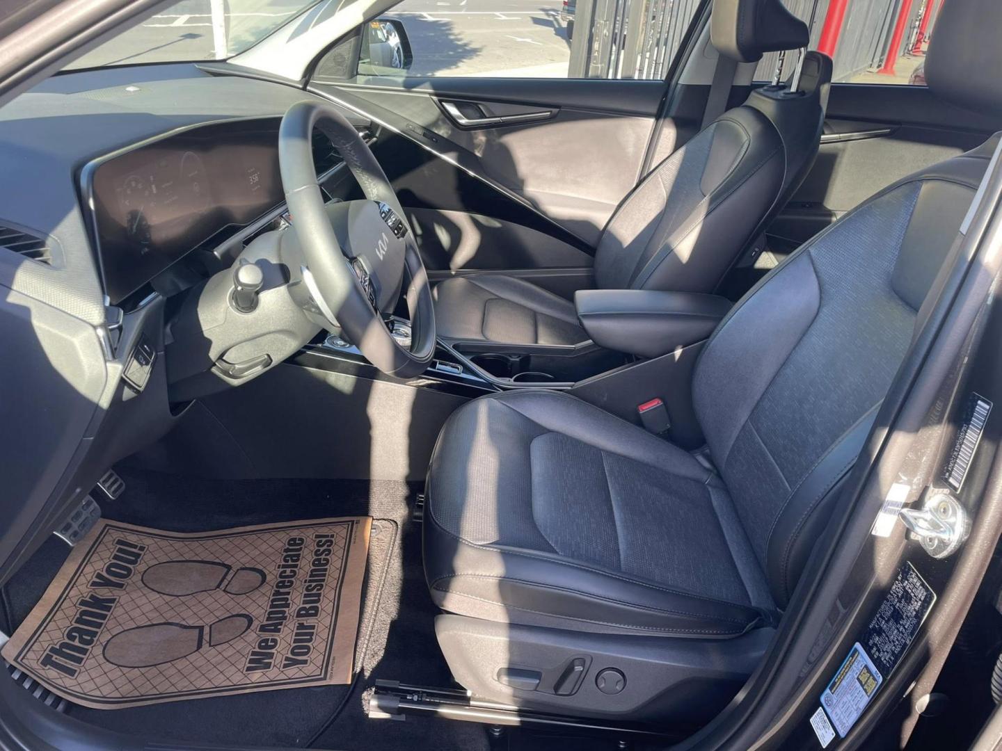 2023 Kia Niro EV Wave (KNDCT3L13P5) , 6A transmission, located at 744 E Miner Ave, Stockton, CA, 95202, (209) 944-5770, 37.956863, -121.282082 - PLUS TAXES AND FEES - Photo#5