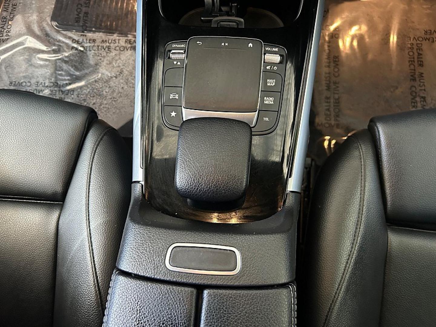 2023 White Mercedes-Benz GLB (W1N4M4GBXPW) with an 4-Cyl Turbo 2.0 Liter engine, Automatic transmission, located at 412 Auto Vista Drive, Palmdale, 93551, (661) 945-0620, 34.592636, -118.136681- Photo#22