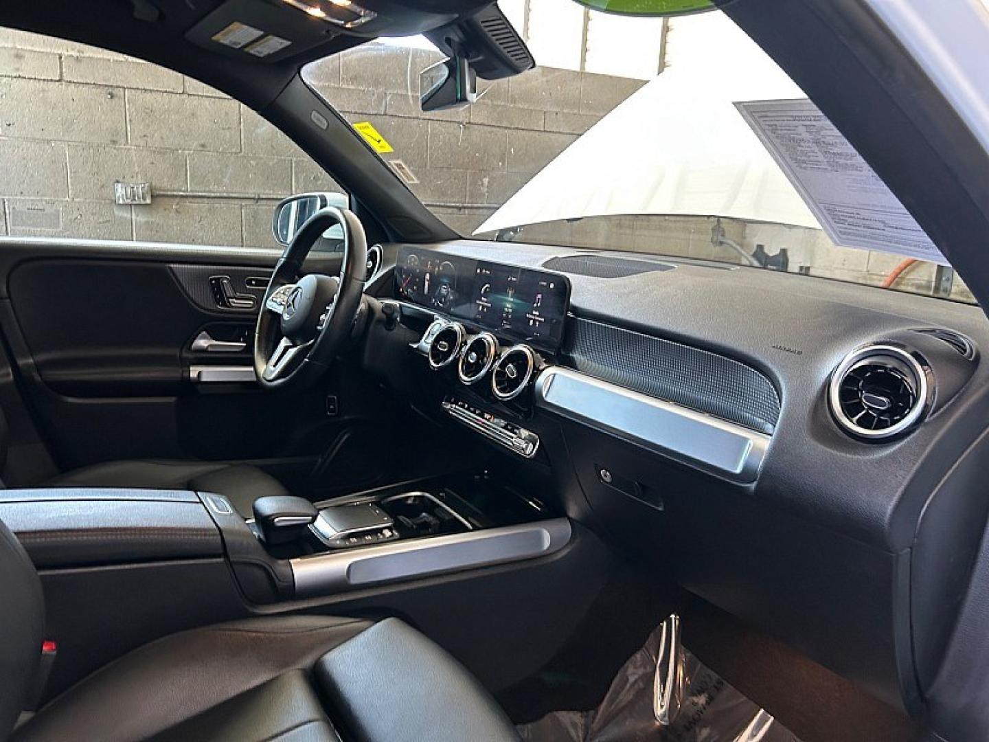 2023 White Mercedes-Benz GLB (W1N4M4GBXPW) with an 4-Cyl Turbo 2.0 Liter engine, Automatic transmission, located at 412 Auto Vista Drive, Palmdale, 93551, (661) 945-0620, 34.592636, -118.136681- Photo#23