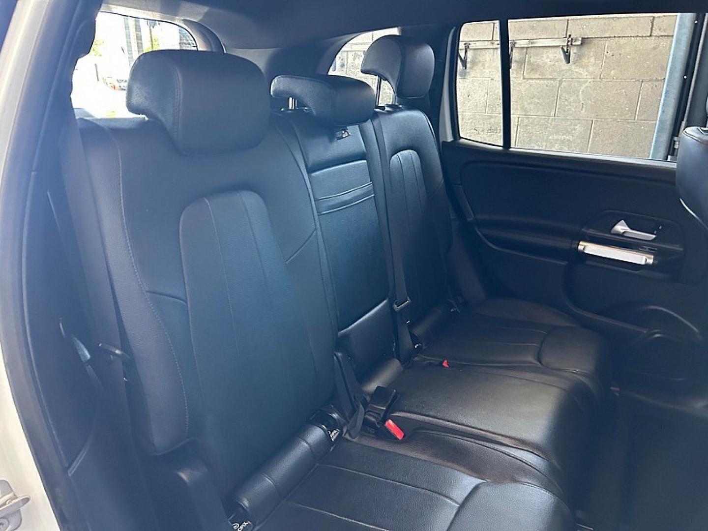 2023 White Mercedes-Benz GLB (W1N4M4GBXPW) with an 4-Cyl Turbo 2.0 Liter engine, Automatic transmission, located at 412 Auto Vista Drive, Palmdale, 93551, (661) 945-0620, 34.592636, -118.136681- Photo#28