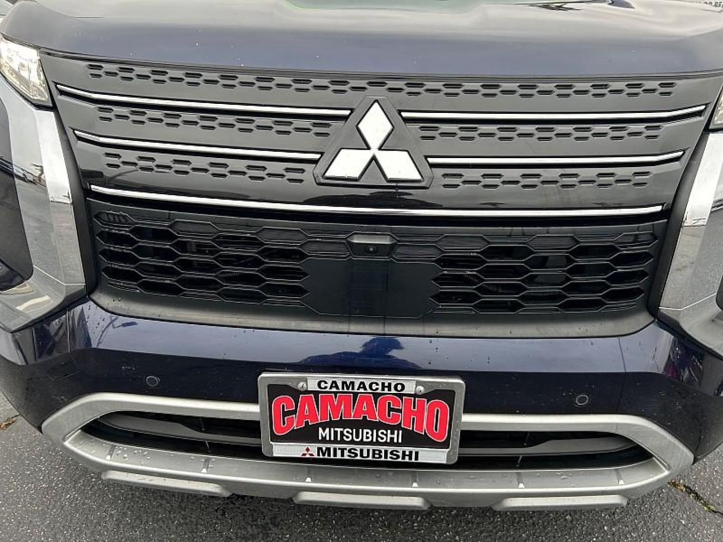 2023 BLUE Mitsubishi Outlander (JA4J4UA83PZ) with an 4-Cyl 2.5 Liter engine, Automatic CVT transmission, located at 412 Auto Vista Drive, Palmdale, 93551, (661) 945-0620, 34.592636, -118.136681 - Photo#9