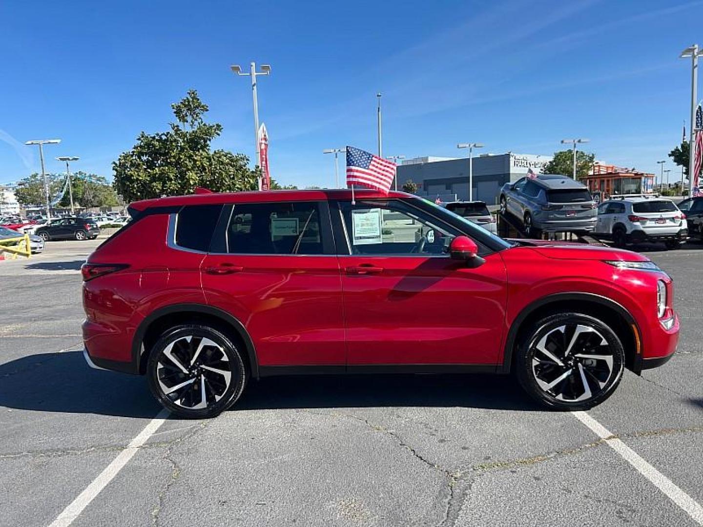 2023 RED Mitsubishi Outlander (JA4J3UA82PZ) with an 4-Cyl 2.5 Liter engine, Automatic CVT transmission, located at 412 Auto Vista Drive, Palmdale, 93551, (661) 945-0620, 34.592636, -118.136681- Photo#7