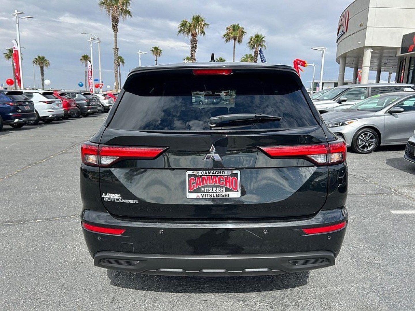 2023 Black Mitsubishi Outlander (JA4J3TA84PZ) with an 4-Cyl 2.5 Liter engine, Automatic CVT transmission, located at 412 Auto Vista Drive, Palmdale, 93551, (661) 945-0620, 34.592636, -118.136681- Photo#5