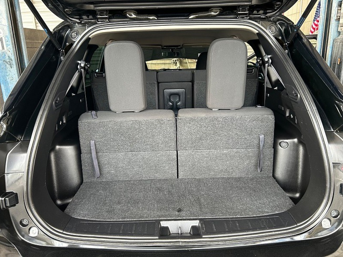 2023 Black Mitsubishi Outlander (JA4J3TA84PZ) with an 4-Cyl 2.5 Liter engine, Automatic CVT transmission, located at 412 Auto Vista Drive, Palmdale, 93551, (661) 945-0620, 34.592636, -118.136681- Photo#23