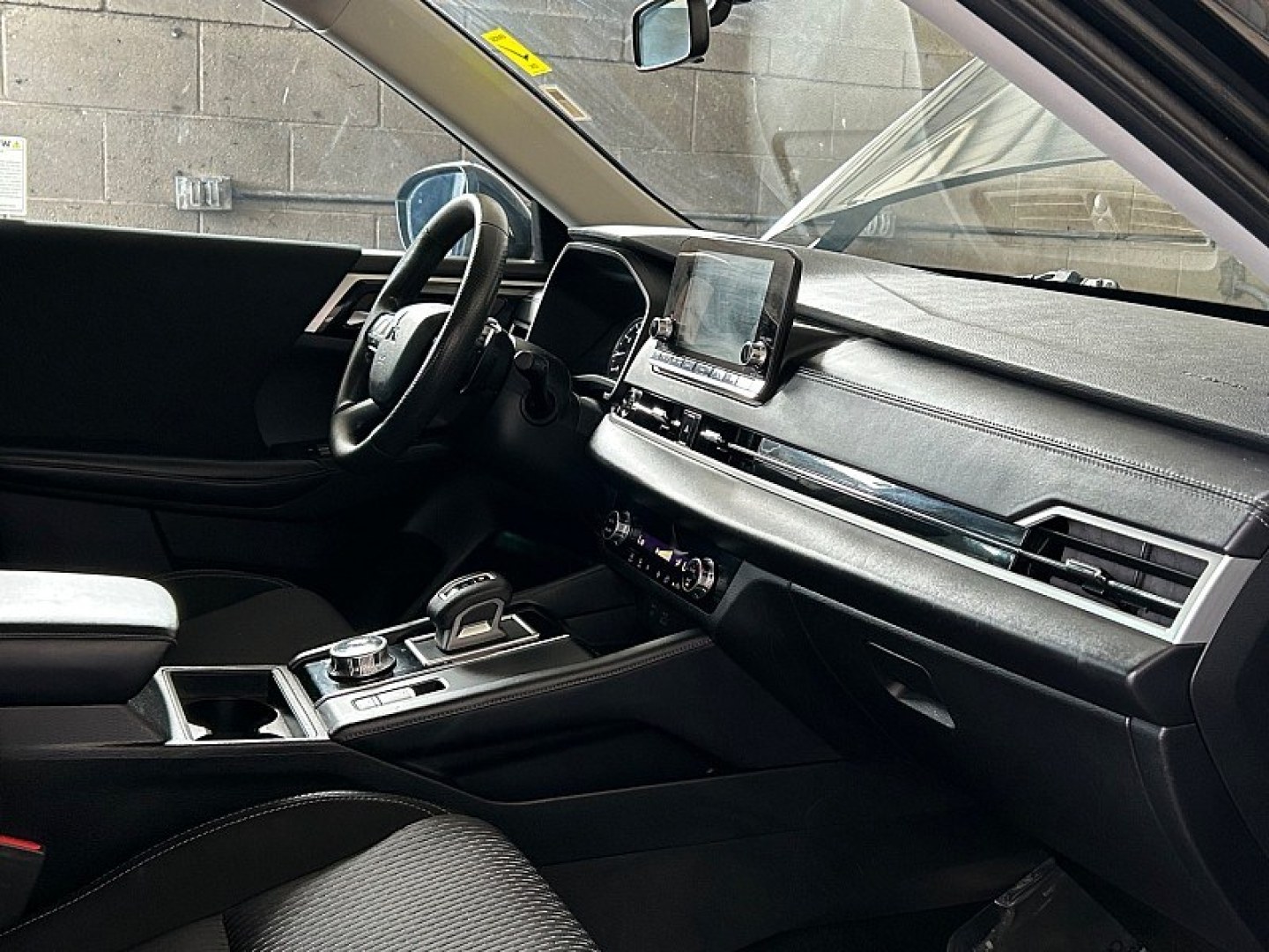 2023 Black Mitsubishi Outlander (JA4J3TA84PZ) with an 4-Cyl 2.5 Liter engine, Automatic CVT transmission, located at 412 Auto Vista Drive, Palmdale, 93551, (661) 945-0620, 34.592636, -118.136681- Photo#25