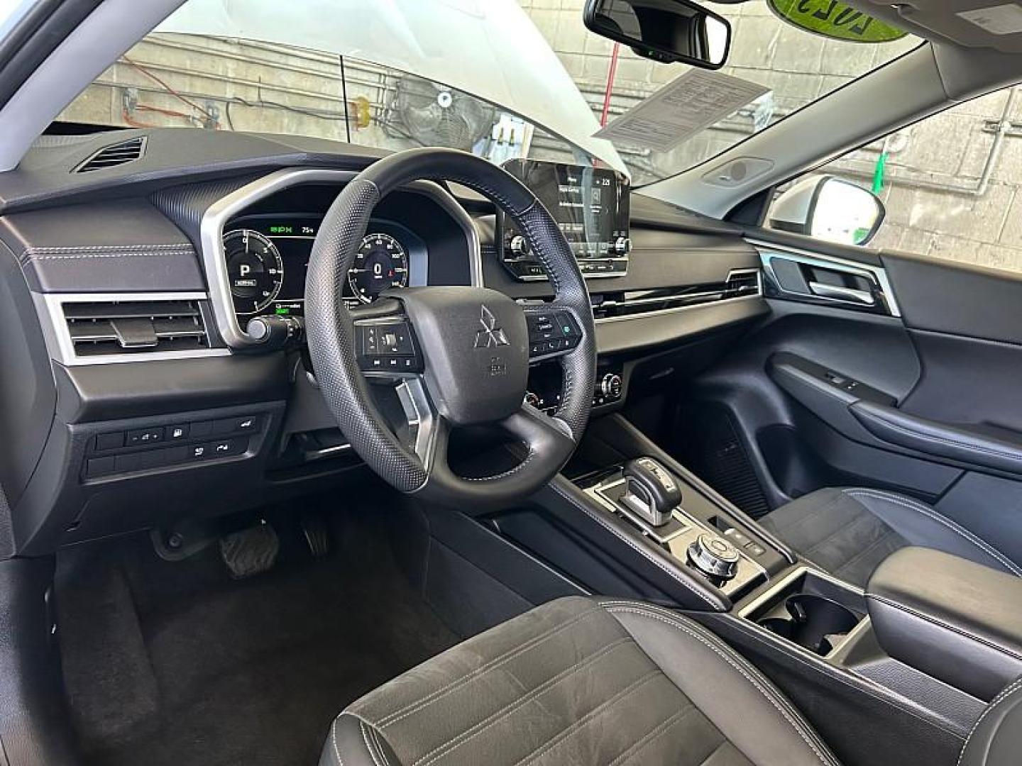 2023 WHITE Mitsubishi Outlander Plug-In Hybrid (JA4T5UA97PZ) with an 4-Cyl Hybrid 2.4 Liter engine, Automatic 1-Spd transmission, located at 412 Auto Vista Drive, Palmdale, 93551, (661) 945-0620, 34.592636, -118.136681 - Photo#17