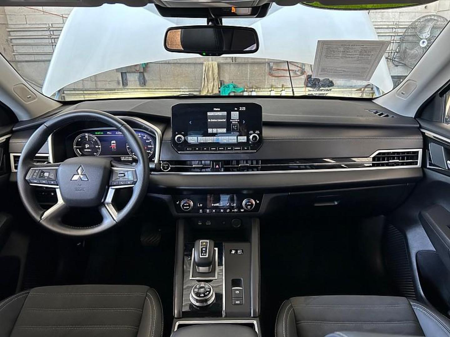 2023 WHITE Mitsubishi Outlander Plug-In Hybrid (JA4T5UA97PZ) with an 4-Cyl Hybrid 2.4 Liter engine, Automatic 1-Spd transmission, located at 412 Auto Vista Drive, Palmdale, 93551, (661) 945-0620, 34.592636, -118.136681 - Photo#18