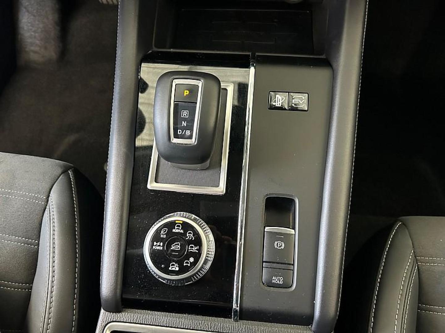 2023 WHITE Mitsubishi Outlander Plug-In Hybrid (JA4T5UA97PZ) with an 4-Cyl Hybrid 2.4 Liter engine, Automatic 1-Spd transmission, located at 412 Auto Vista Drive, Palmdale, 93551, (661) 945-0620, 34.592636, -118.136681 - Photo#20