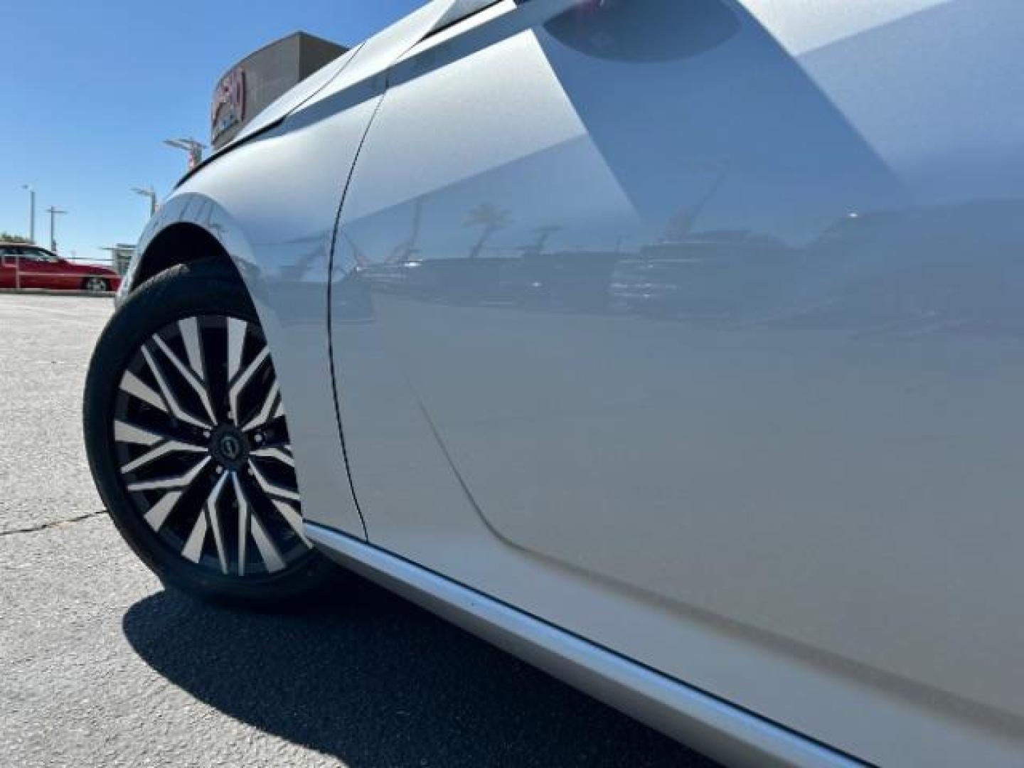 2023 SILVER Nissan Altima (1N4BL4DV3PN) with an 4-Cyl 2.5 Liter engine, Automatic Xtronic CVT transmission, located at 412 Auto Vista Drive, Palmdale, 93551, (661) 945-0620, 34.592636, -118.136681 - Photo#14