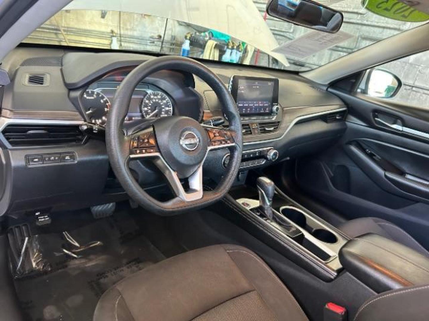 2023 SILVER Nissan Altima (1N4BL4DV3PN) with an 4-Cyl 2.5 Liter engine, Automatic Xtronic CVT transmission, located at 412 Auto Vista Drive, Palmdale, 93551, (661) 945-0620, 34.592636, -118.136681 - Photo#17