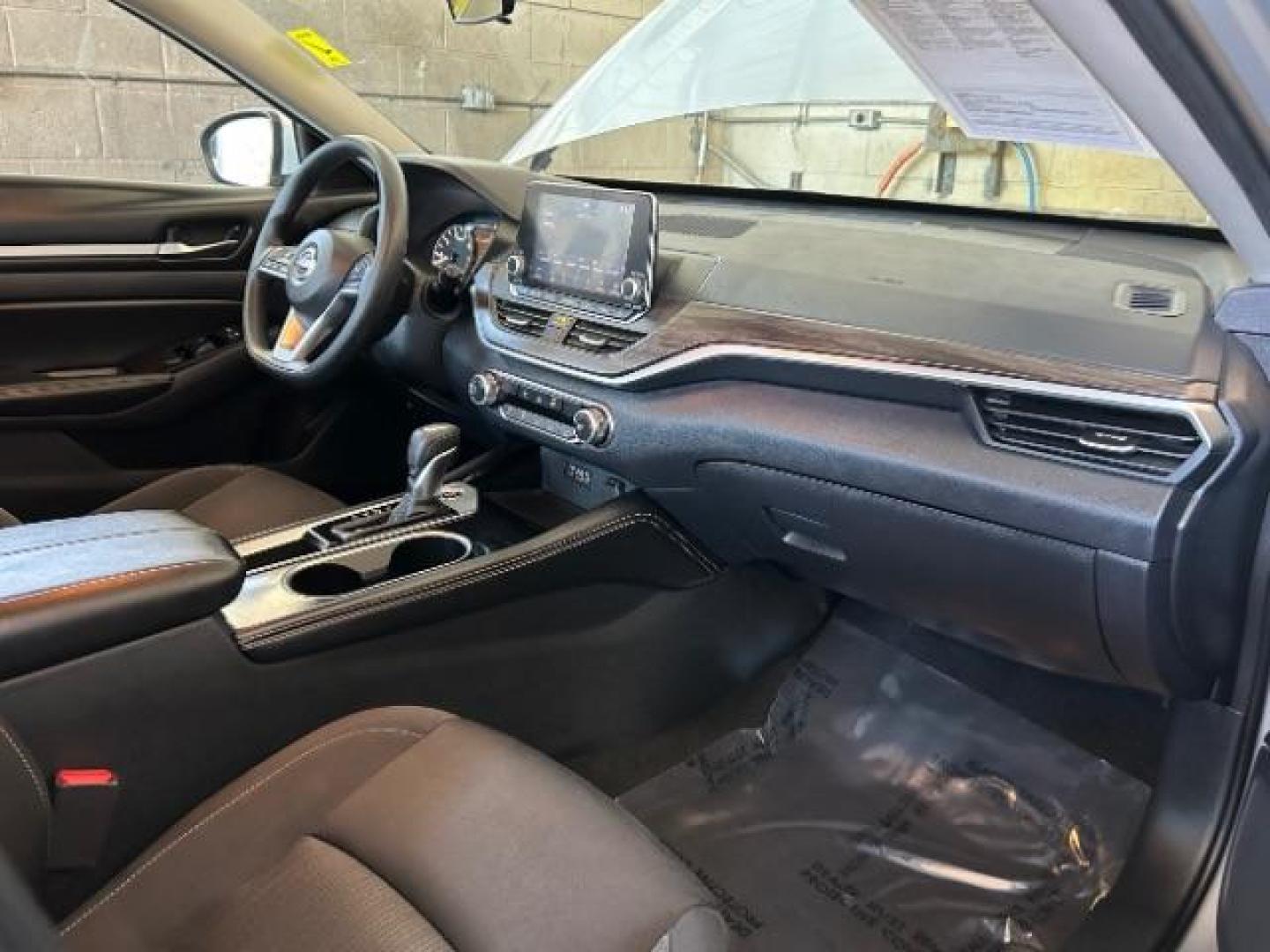 2023 SILVER Nissan Altima (1N4BL4DV3PN) with an 4-Cyl 2.5 Liter engine, Automatic Xtronic CVT transmission, located at 412 Auto Vista Drive, Palmdale, 93551, (661) 945-0620, 34.592636, -118.136681 - Photo#30