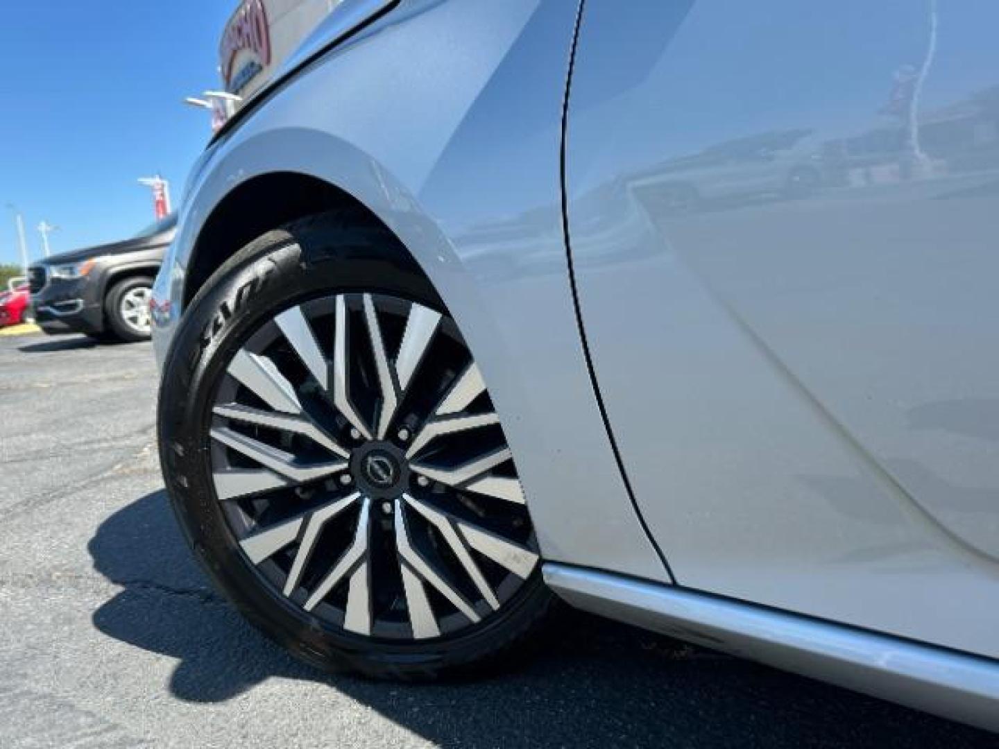 2023 SILVER Nissan Altima (1N4BL4DV1PN) with an 4-Cyl 2.5 Liter engine, Automatic Xtronic CVT transmission, located at 412 Auto Vista Drive, Palmdale, 93551, (661) 945-0620, 34.592636, -118.136681 - Photo#8