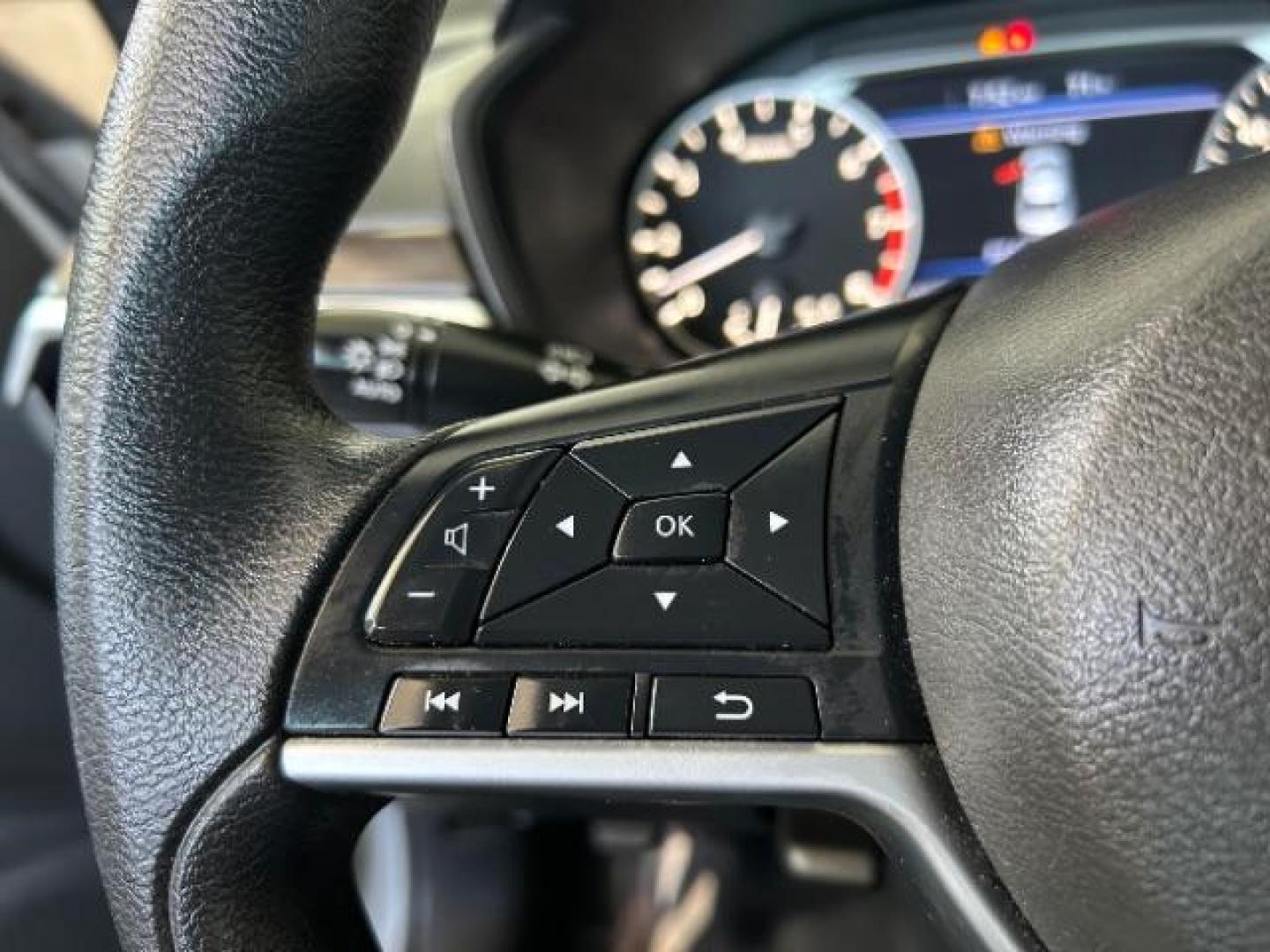 2023 SILVER Nissan Altima (1N4BL4DV1PN) with an 4-Cyl 2.5 Liter engine, Automatic Xtronic CVT transmission, located at 412 Auto Vista Drive, Palmdale, 93551, (661) 945-0620, 34.592636, -118.136681 - Photo#25