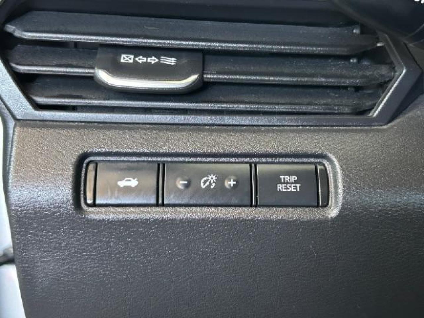 2023 SILVER Nissan Altima (1N4BL4DV1PN) with an 4-Cyl 2.5 Liter engine, Automatic Xtronic CVT transmission, located at 412 Auto Vista Drive, Palmdale, 93551, (661) 945-0620, 34.592636, -118.136681 - Photo#31