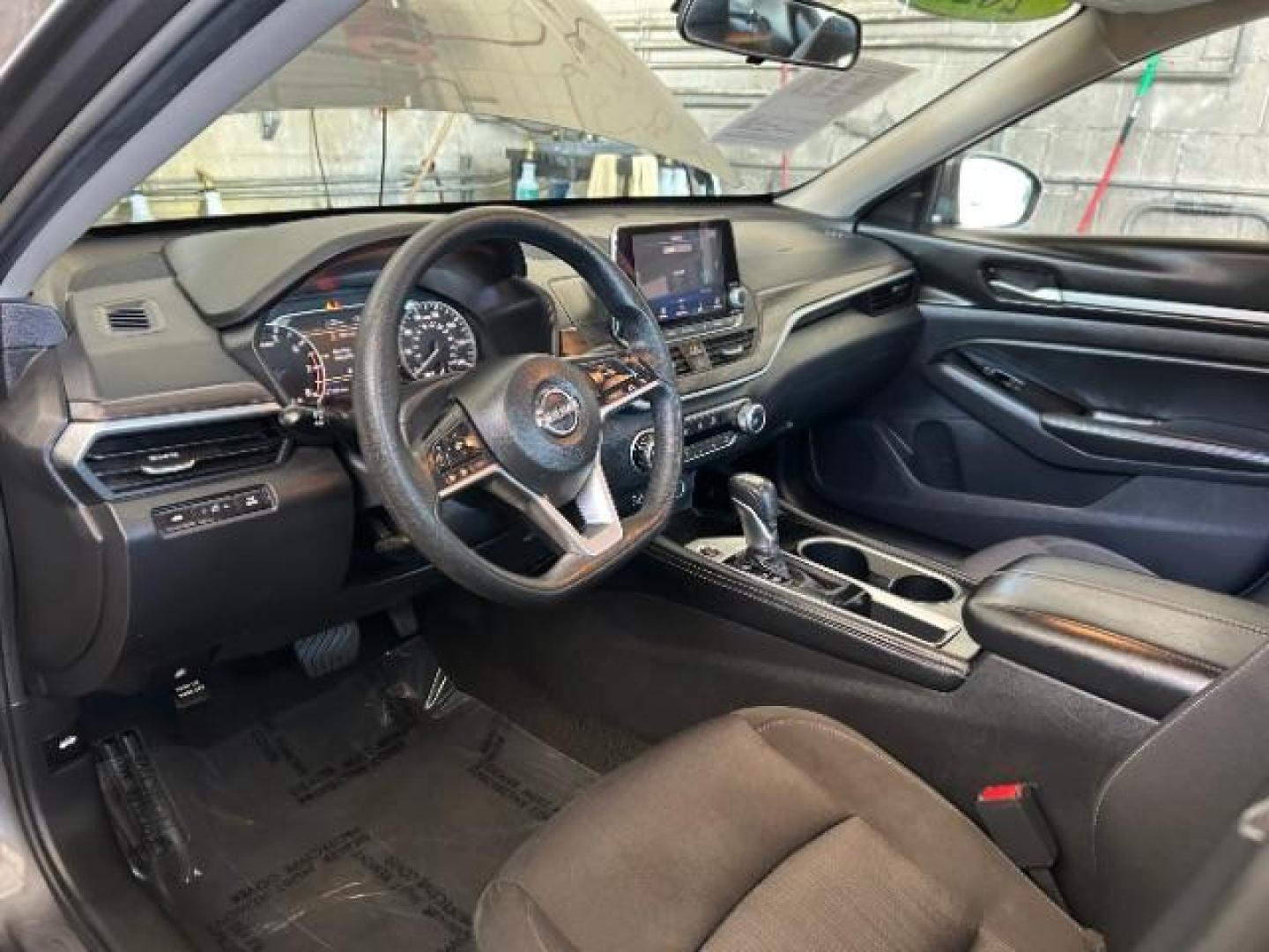 2023 SILVER Nissan Altima (1N4BL4DV1PN) with an 4-Cyl 2.5 Liter engine, Automatic Xtronic CVT transmission, located at 412 Auto Vista Drive, Palmdale, 93551, (661) 945-0620, 34.592636, -118.136681 - Photo#48