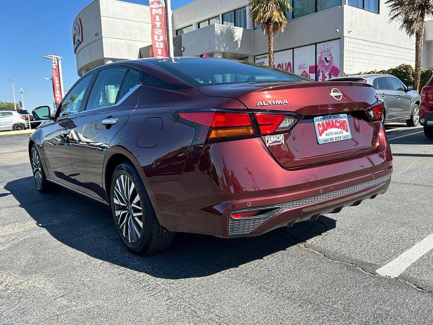 2023 RED Nissan Altima (1N4BL4DV5PN) with an 4-Cyl 2.5 Liter engine, Automatic Xtronic CVT transmission, located at 412 Auto Vista Drive, Palmdale, 93551, (661) 945-0620, 34.592636, -118.136681 - Photo#6
