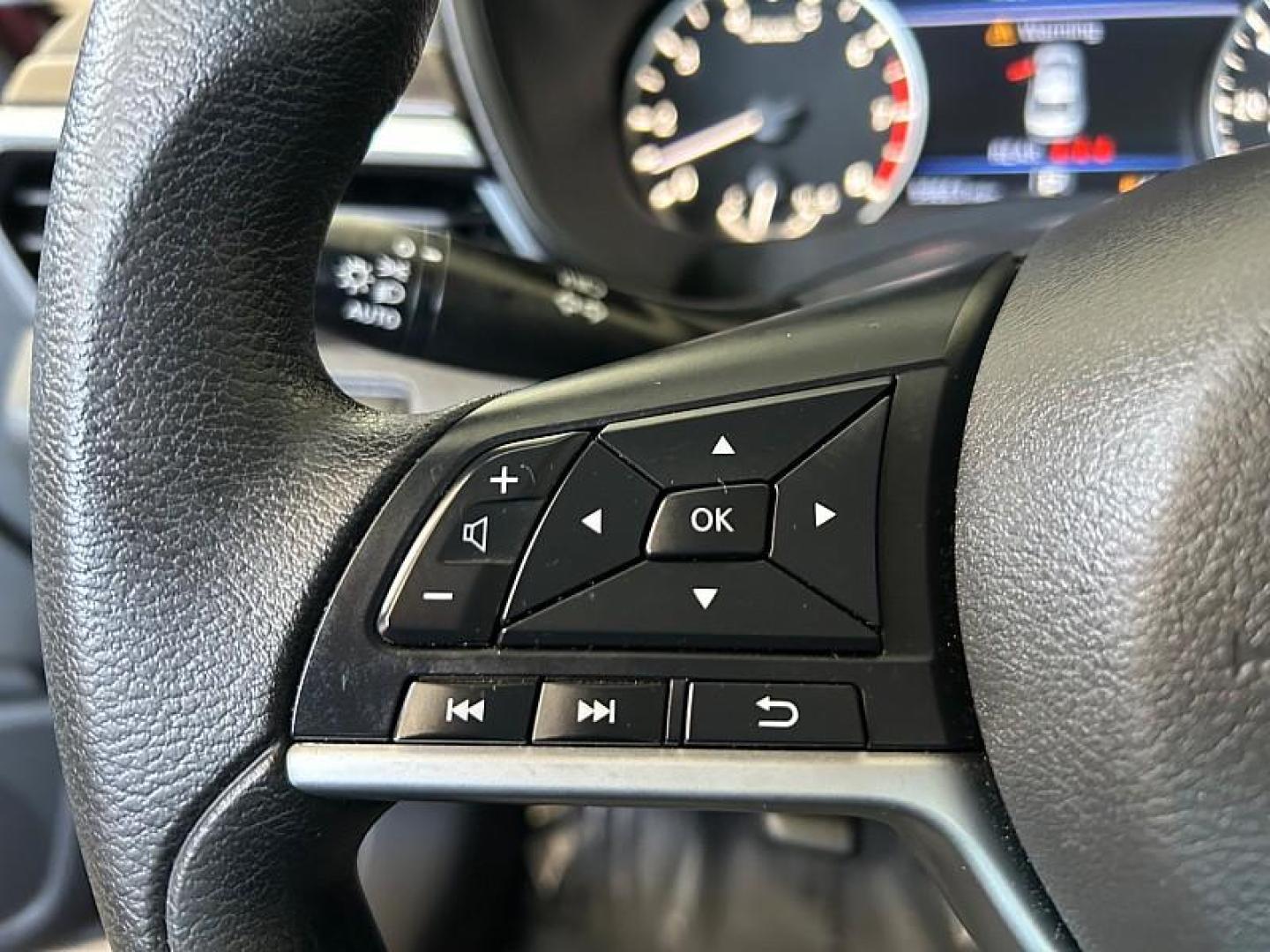 2023 RED Nissan Altima (1N4BL4DV5PN) with an 4-Cyl 2.5 Liter engine, Automatic Xtronic CVT transmission, located at 412 Auto Vista Drive, Palmdale, 93551, (661) 945-0620, 34.592636, -118.136681 - Photo#24