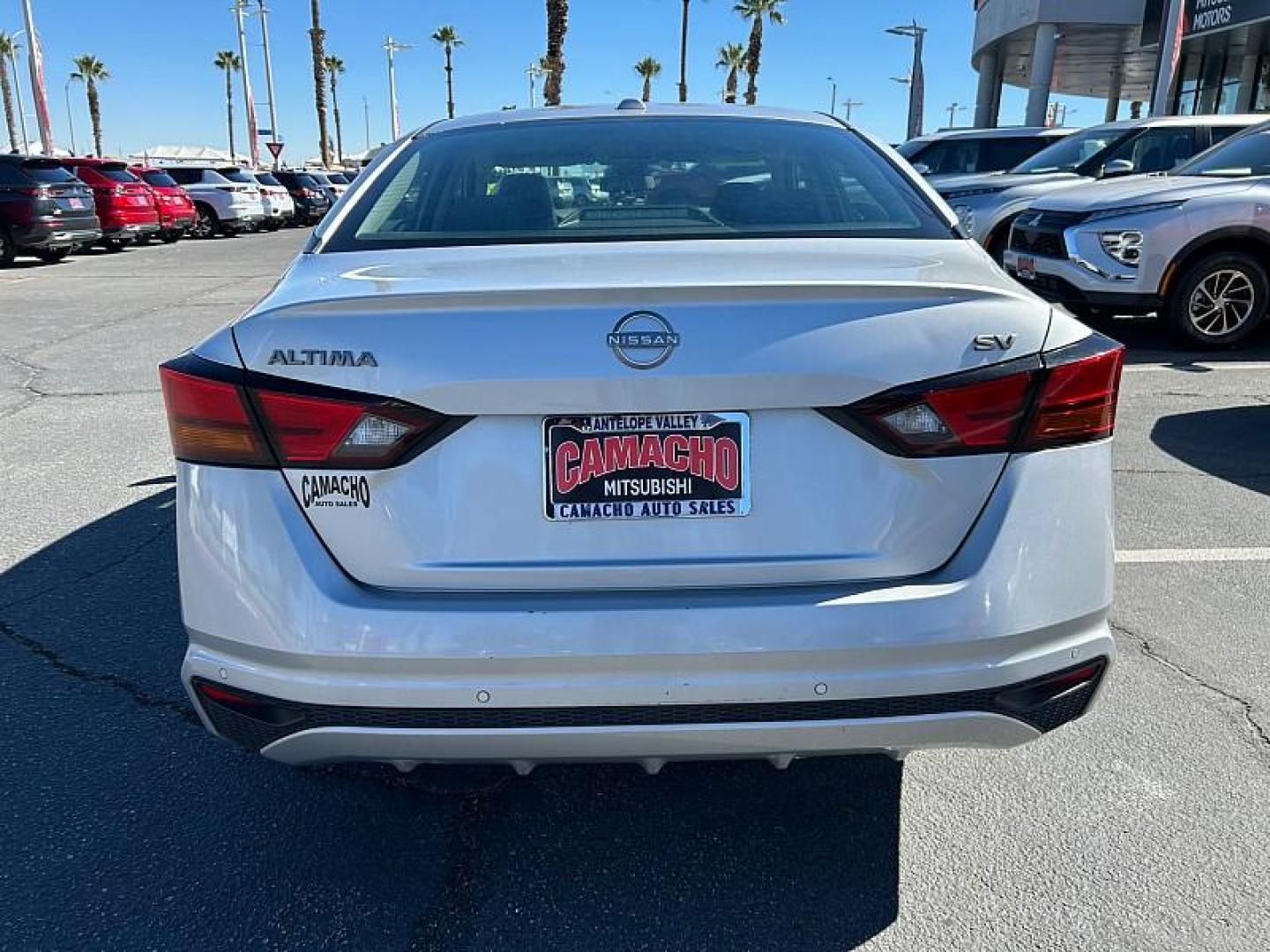 2023 SILVER Nissan Altima (1N4BL4DV8PN) with an 4-Cyl 2.5 Liter engine, Automatic Xtronic CVT transmission, located at 412 Auto Vista Drive, Palmdale, 93551, (661) 945-0620, 34.592636, -118.136681 - Photo#7