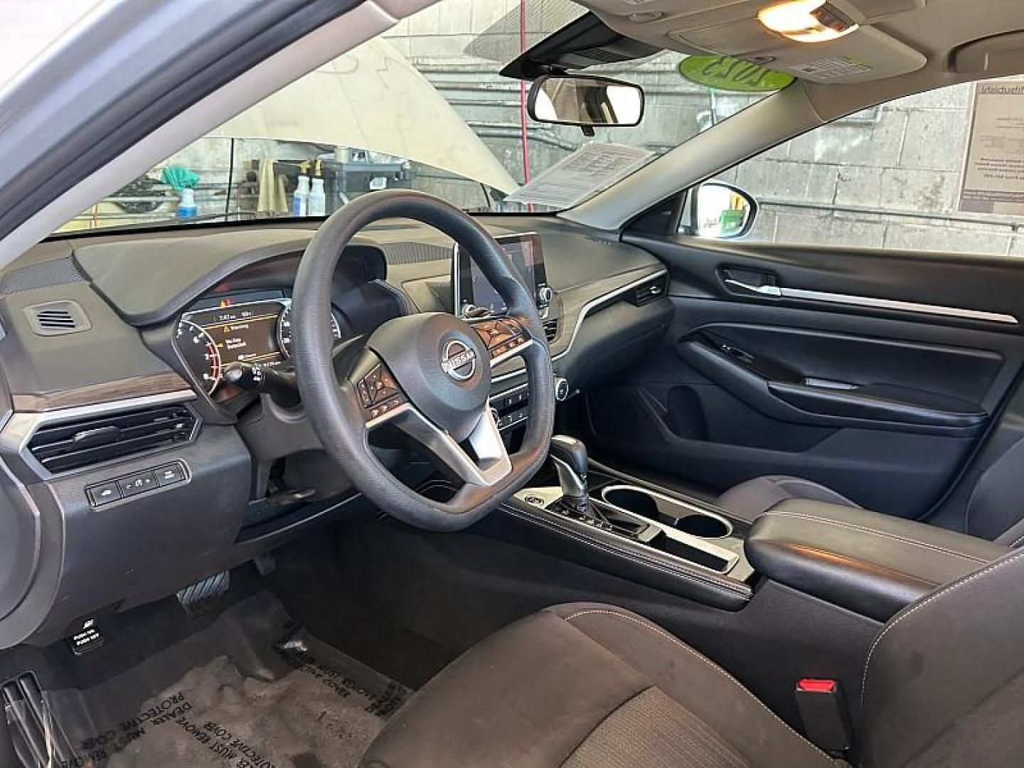 2023 SILVER Nissan Altima (1N4BL4DV8PN) with an 4-Cyl 2.5 Liter engine, Automatic Xtronic CVT transmission, located at 412 Auto Vista Drive, Palmdale, 93551, (661) 945-0620, 34.592636, -118.136681 - Photo#17