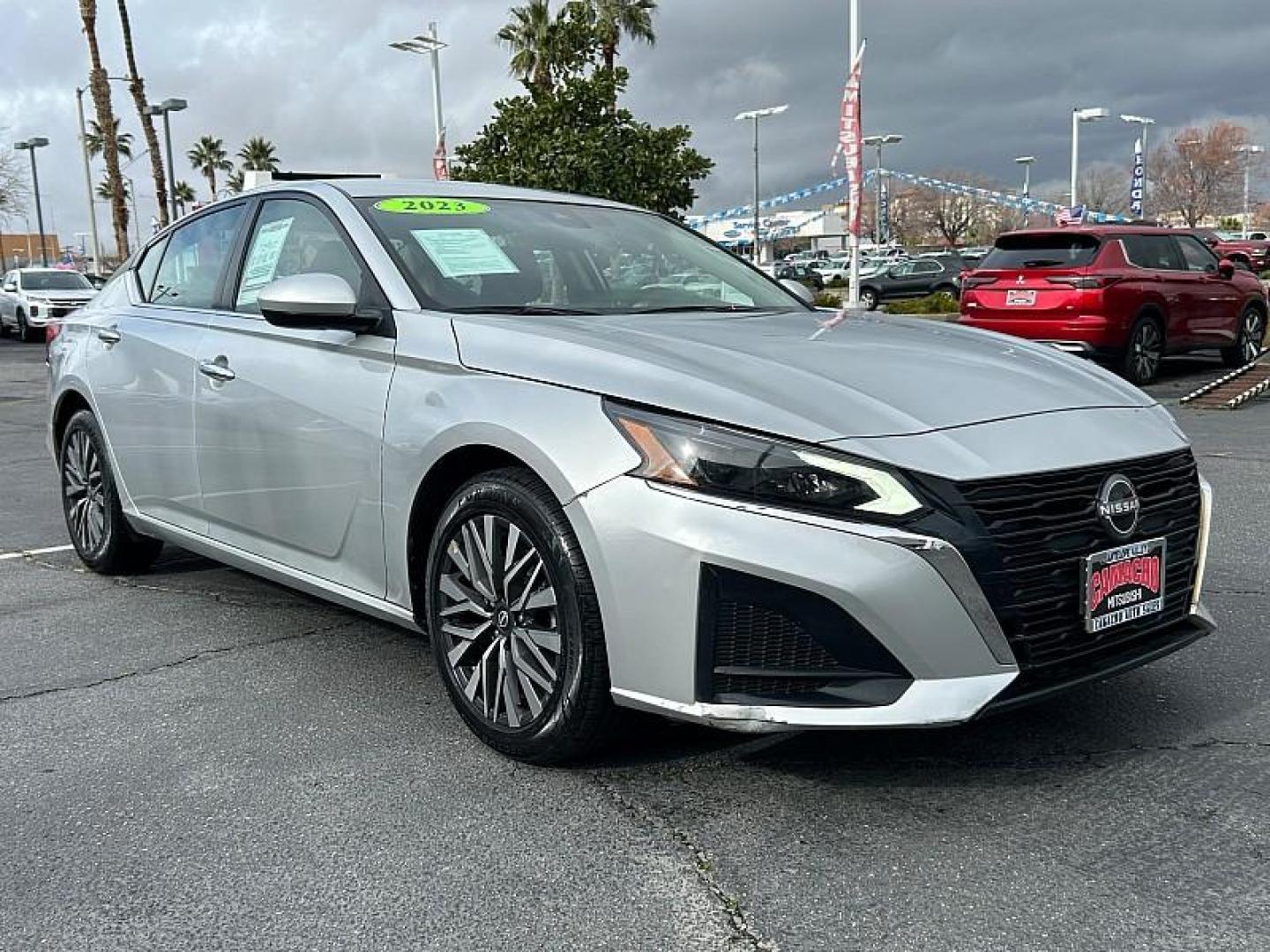 2023 SILVER Nissan Altima (1N4BL4DV3PN) with an 4-Cyl 2.5 Liter engine, Automatic Xtronic CVT transmission, located at 412 Auto Vista Drive, Palmdale, 93551, (661) 945-0620, 34.592636, -118.136681 - Photo#0