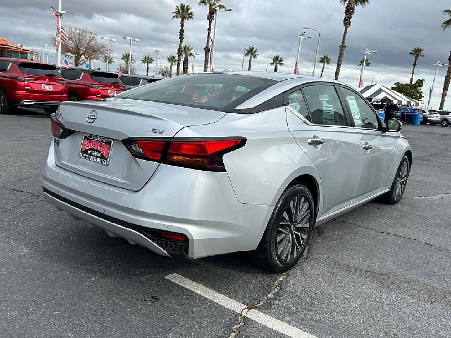 2023 SILVER Nissan Altima (1N4BL4DV3PN) with an 4-Cyl 2.5 Liter engine, Automatic Xtronic CVT transmission, located at 412 Auto Vista Drive, Palmdale, 93551, (661) 945-0620, 34.592636, -118.136681 - Photo#8