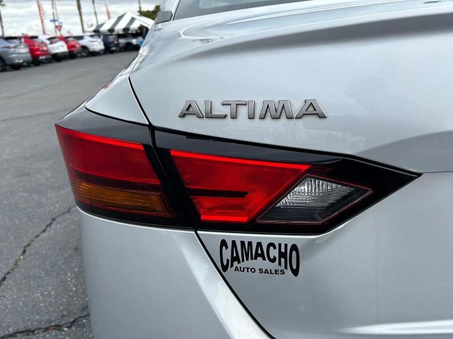 2023 SILVER Nissan Altima (1N4BL4DV3PN) with an 4-Cyl 2.5 Liter engine, Automatic Xtronic CVT transmission, located at 412 Auto Vista Drive, Palmdale, 93551, (661) 945-0620, 34.592636, -118.136681 - Photo#13