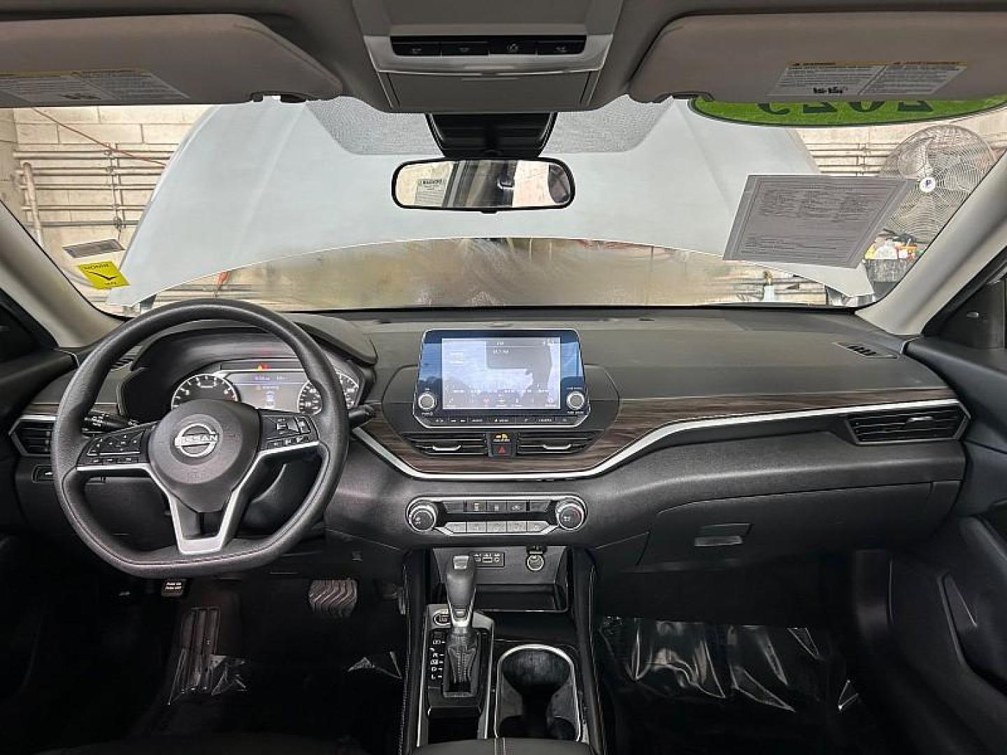 2023 SILVER Nissan Altima (1N4BL4DV3PN) with an 4-Cyl 2.5 Liter engine, Automatic Xtronic CVT transmission, located at 412 Auto Vista Drive, Palmdale, 93551, (661) 945-0620, 34.592636, -118.136681 - Photo#24