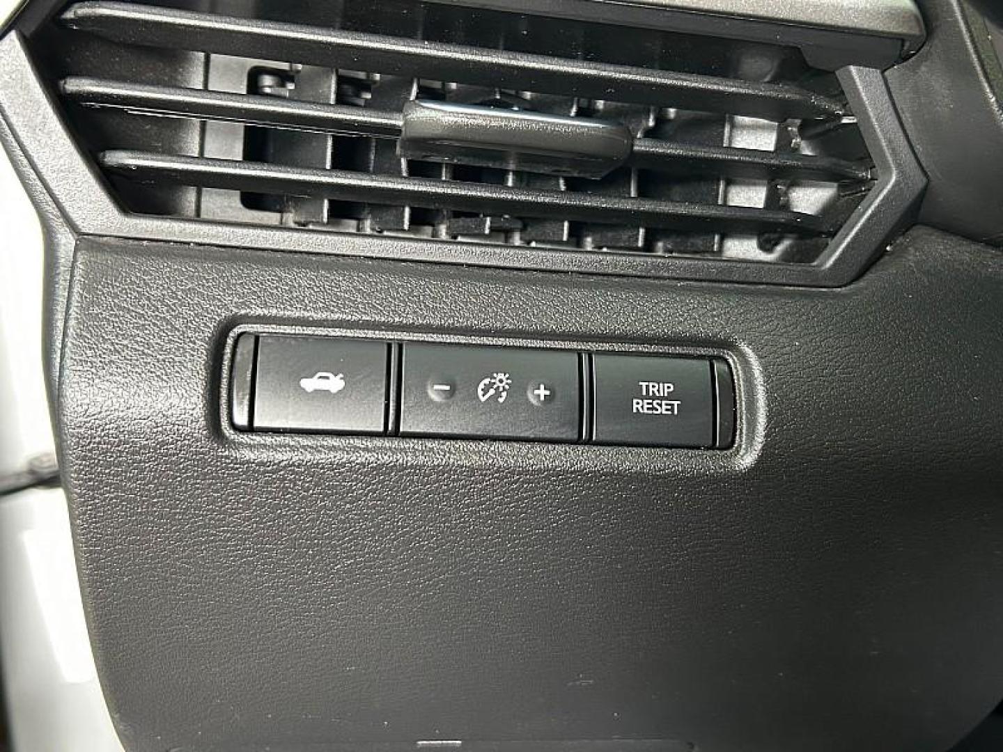 2023 SILVER Nissan Altima (1N4BL4DV3PN) with an 4-Cyl 2.5 Liter engine, Automatic Xtronic CVT transmission, located at 412 Auto Vista Drive, Palmdale, 93551, (661) 945-0620, 34.592636, -118.136681 - Photo#27