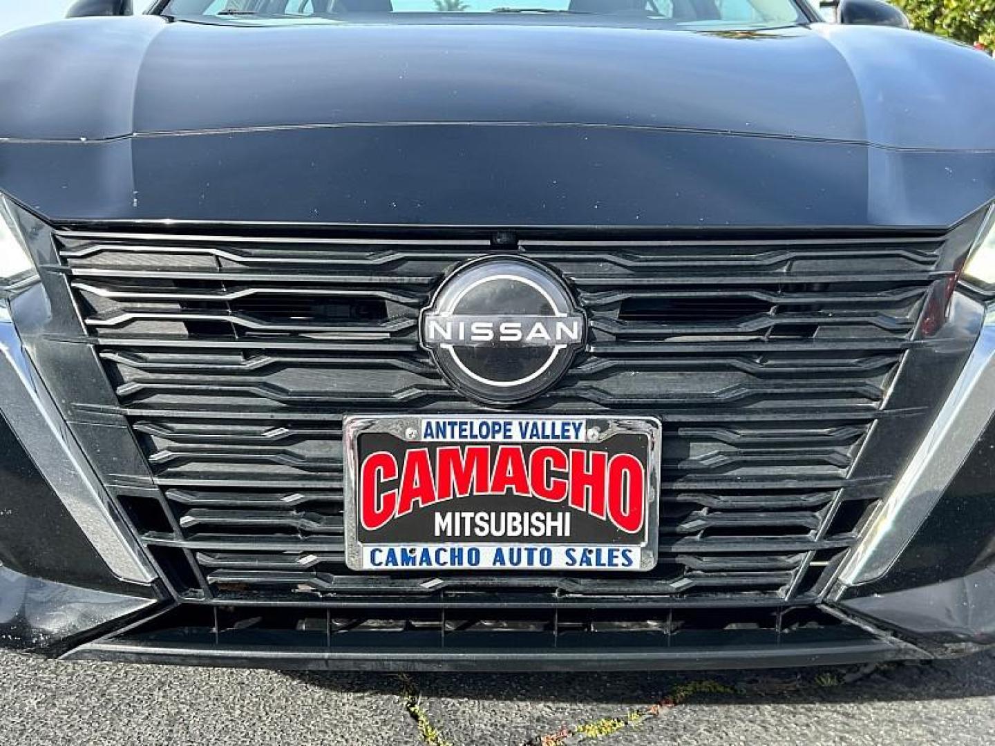 2023 BLACK Nissan Altima (1N4BL4EV1PN) with an 4-Cyl 2.5 Liter engine, Automatic Xtronic CVT transmission, located at 412 Auto Vista Drive, Palmdale, 93551, (661) 945-0620, 34.592636, -118.136681 - Photo#8