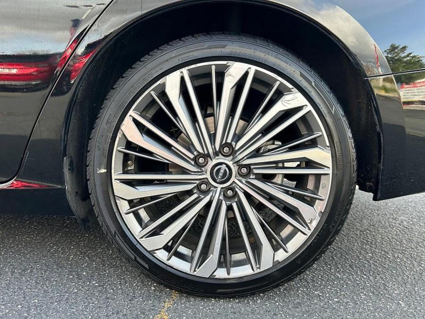 2023 BLACK Nissan Altima (1N4BL4EV1PN) with an 4-Cyl 2.5 Liter engine, Automatic Xtronic CVT transmission, located at 412 Auto Vista Drive, Palmdale, 93551, (661) 945-0620, 34.592636, -118.136681 - Photo#10